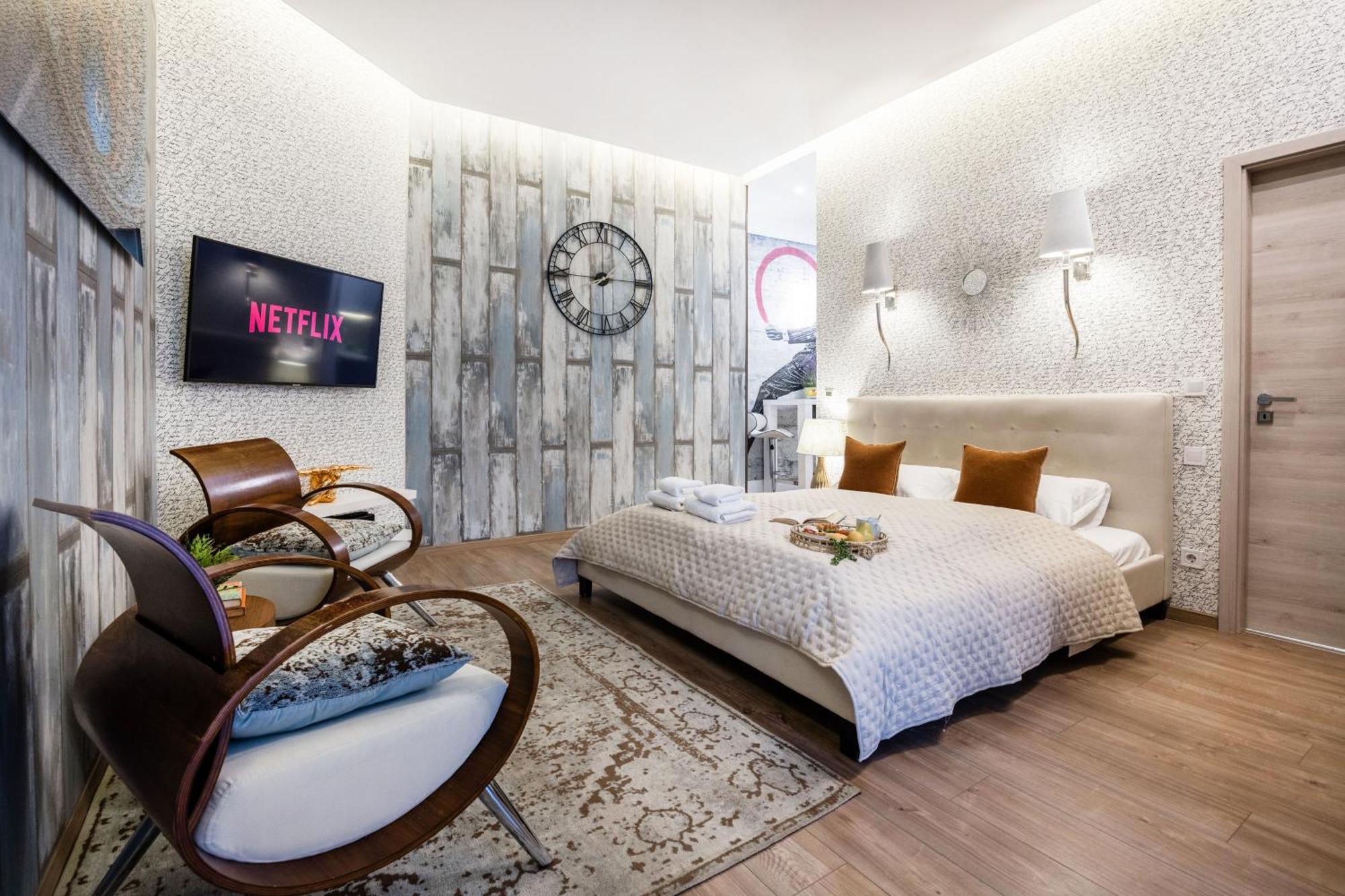 Stunning 3brm 3bath Julie Balcony & Views Apartamento Budapest