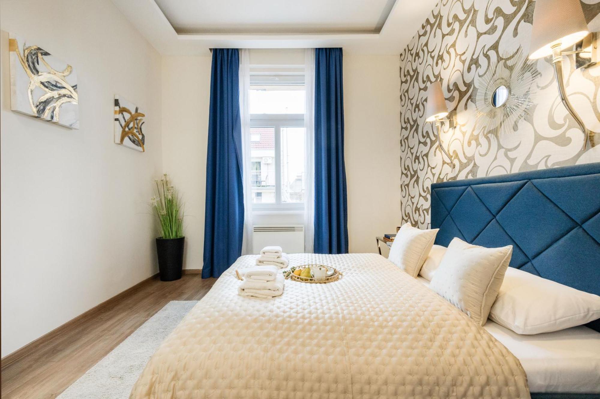 Stunning 3brm 3bath Julie Balcony & Views Appartement Budapest