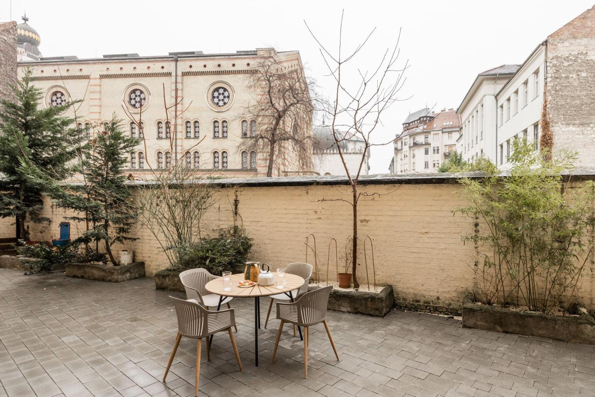 Apartment Spacious Wellness Retreat By Dohany Synagogue *