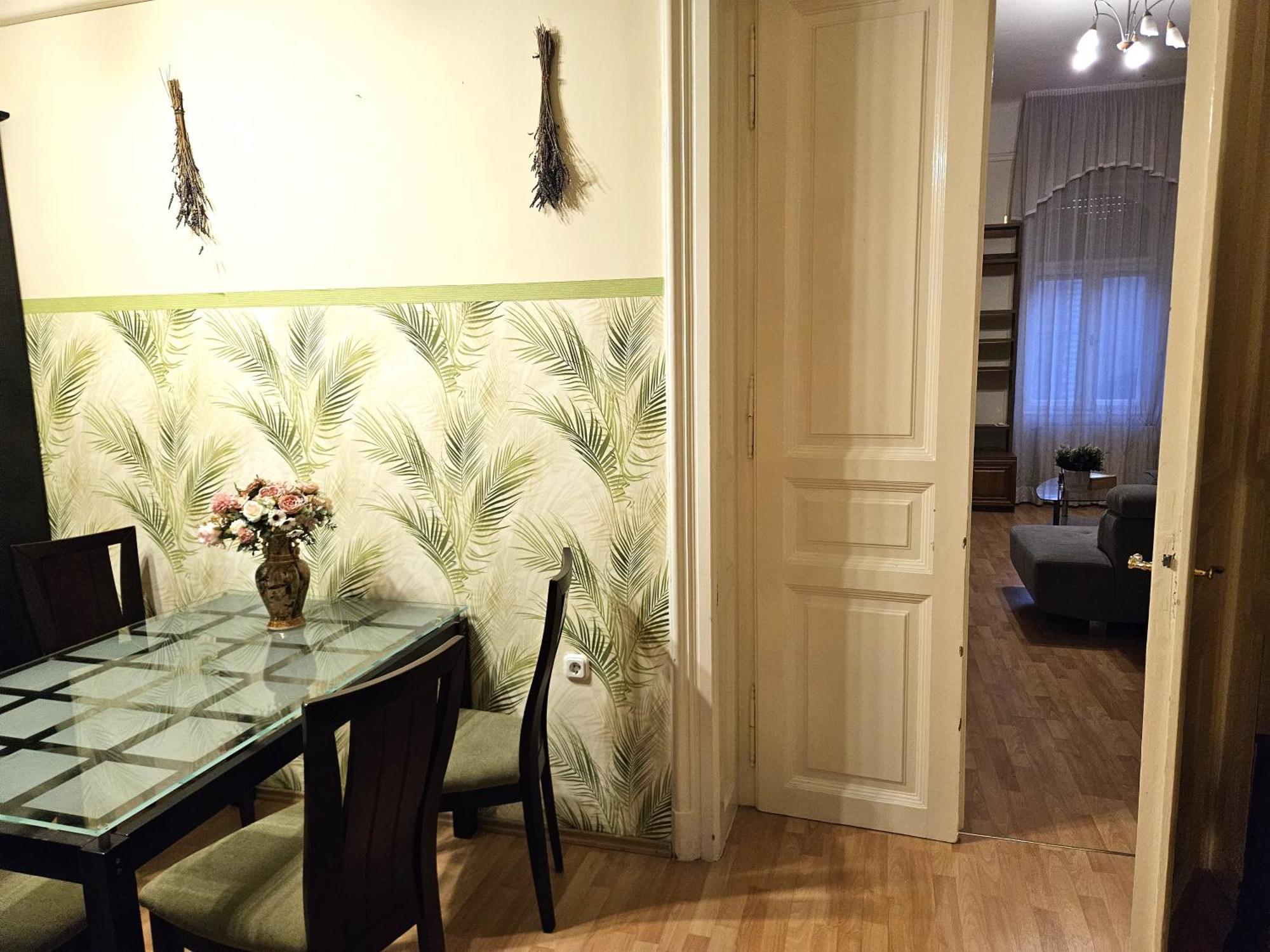 Apartment Cozy And Near Kalvin Square Budapest