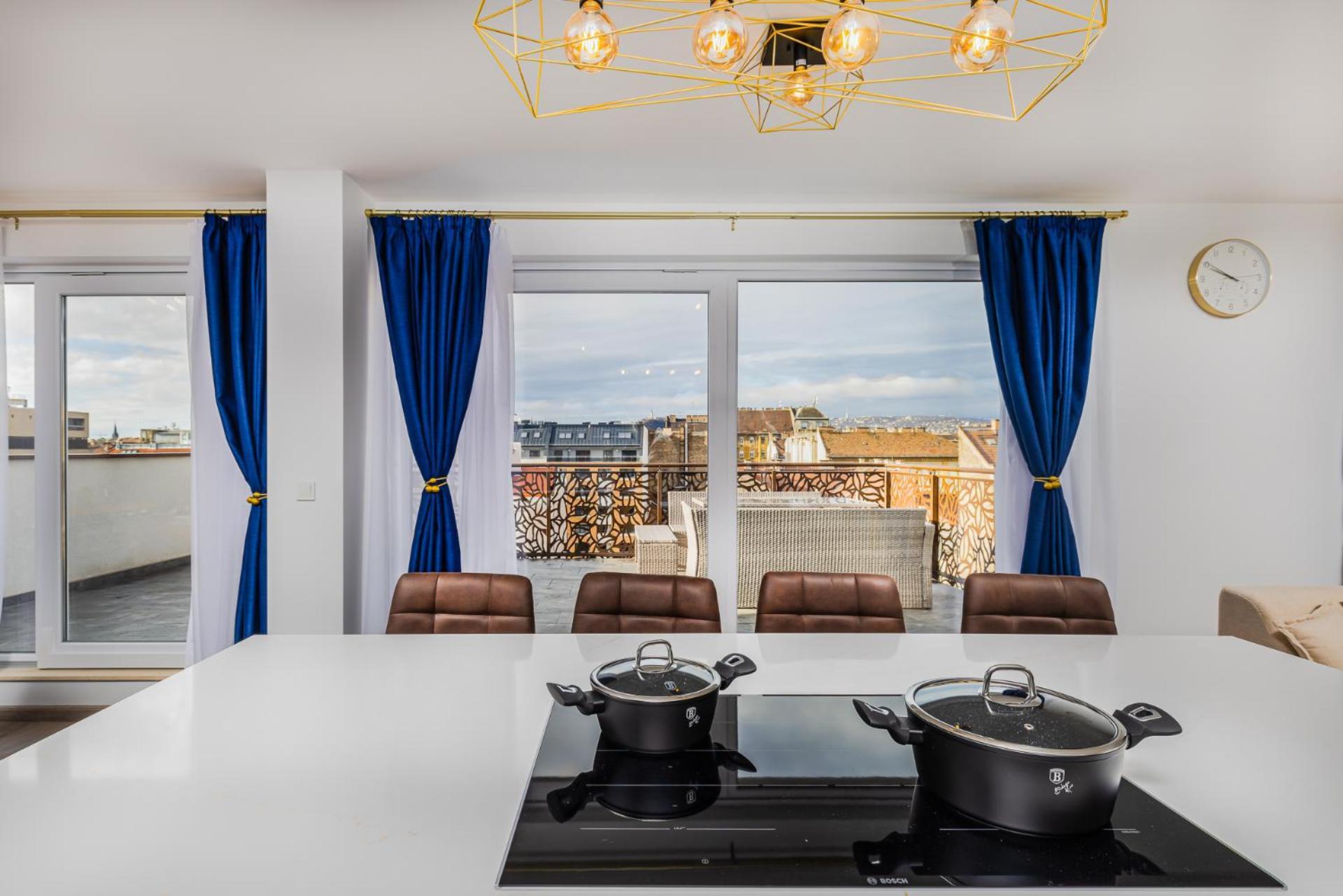 Venus - Corvin Penthouse Appartamento Budapest