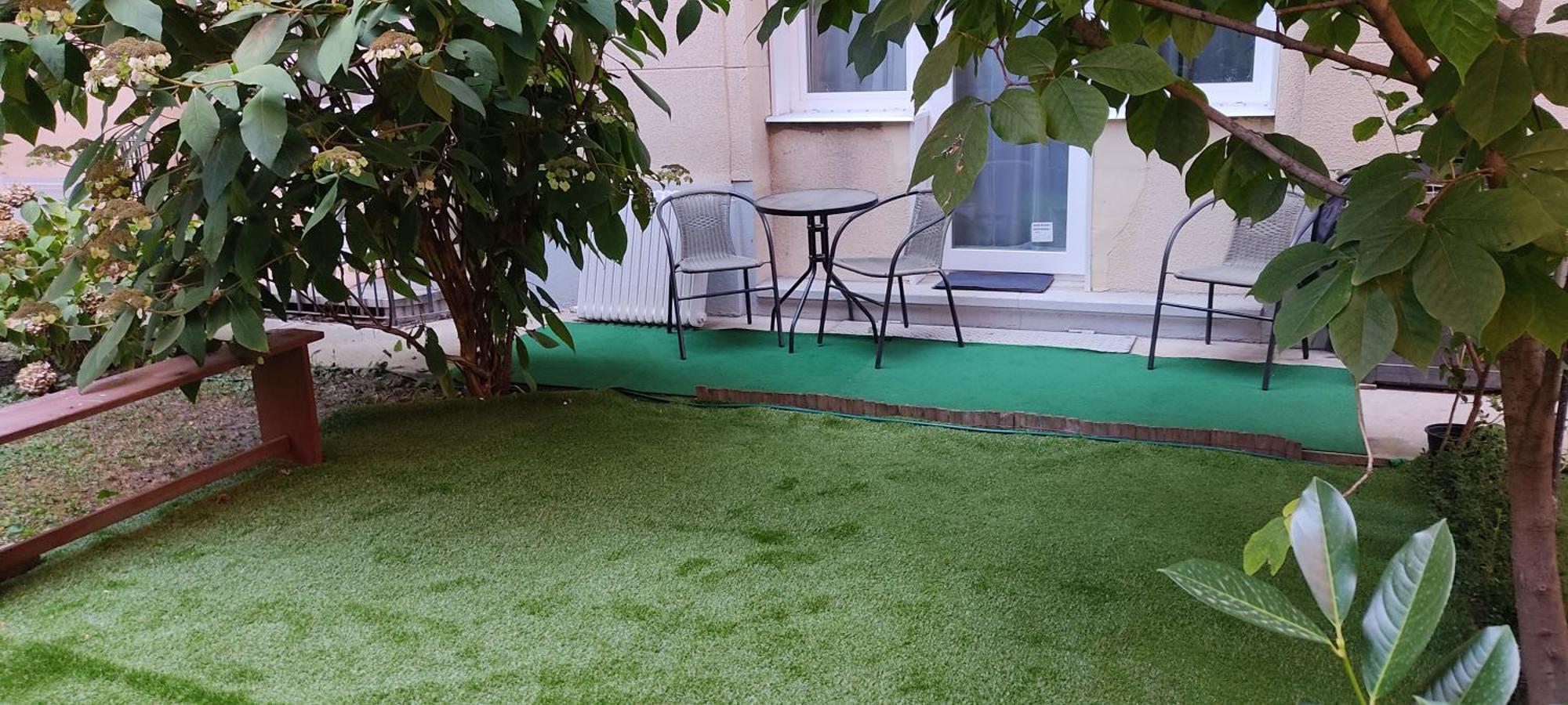 In The Heart Of Parliament 2 Min 47m2 And Garden Budapest