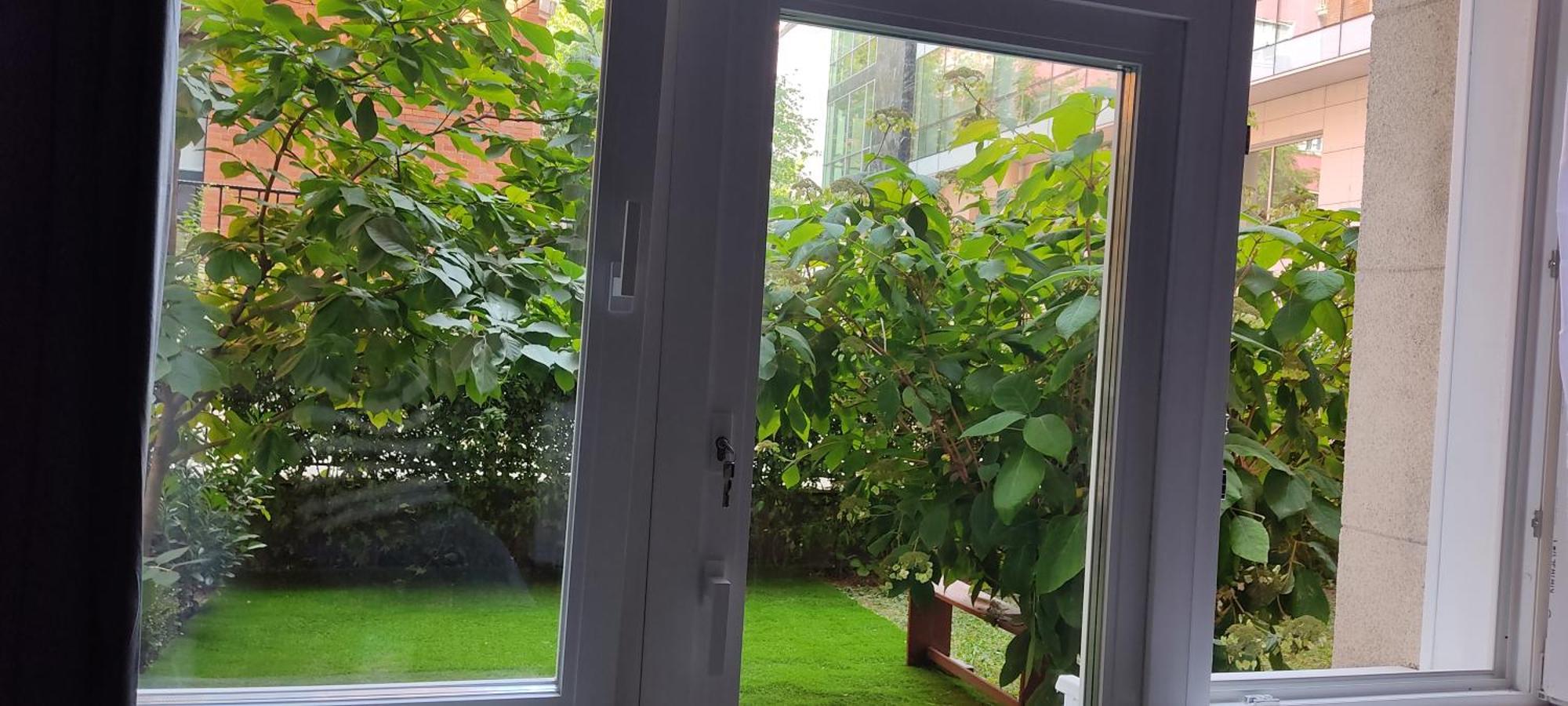 In The Heart Of Parliament 2 Min 47m2 And Garden Budapest