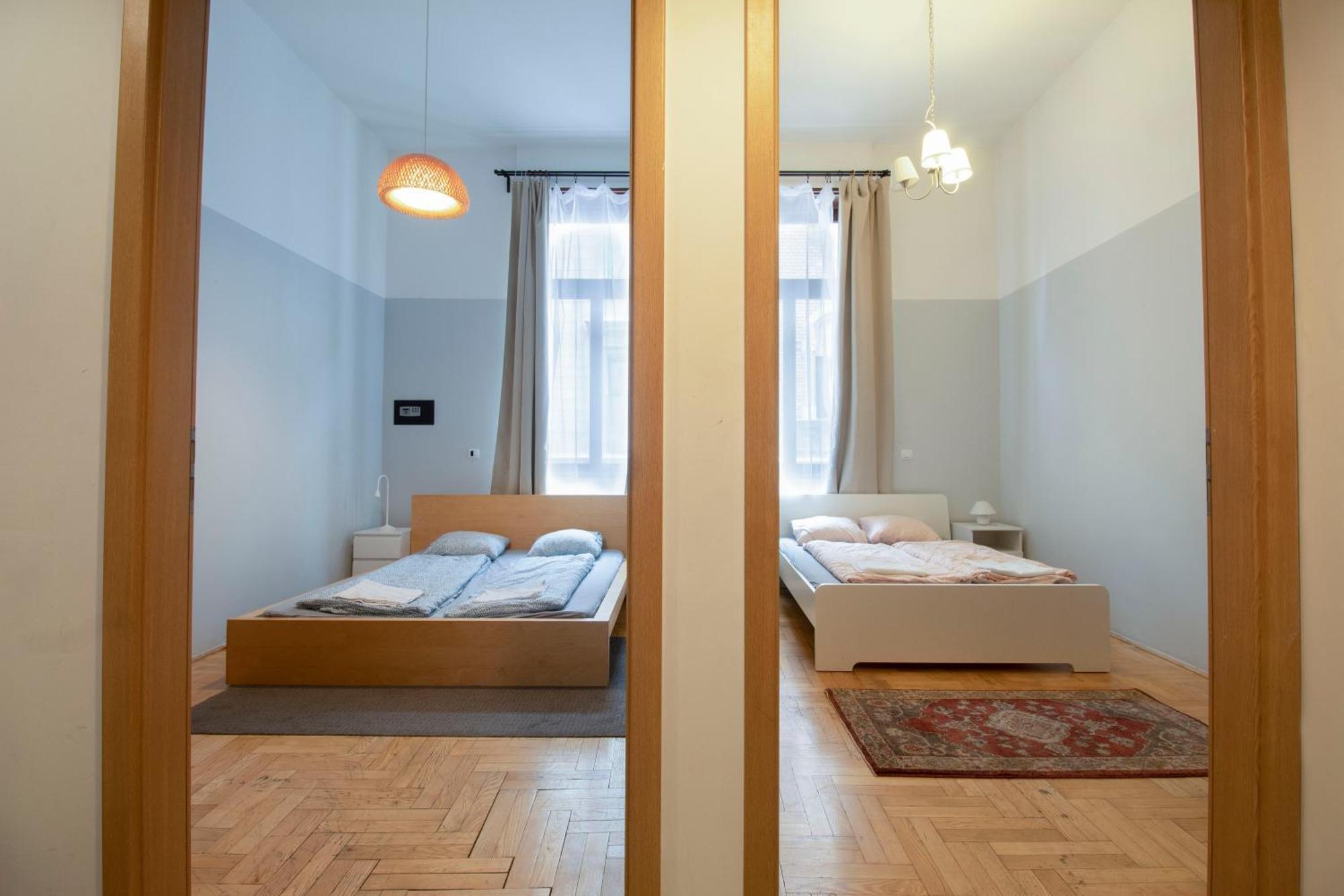 2 Bedroom Inside Gozsdu Passage Lägenhet *