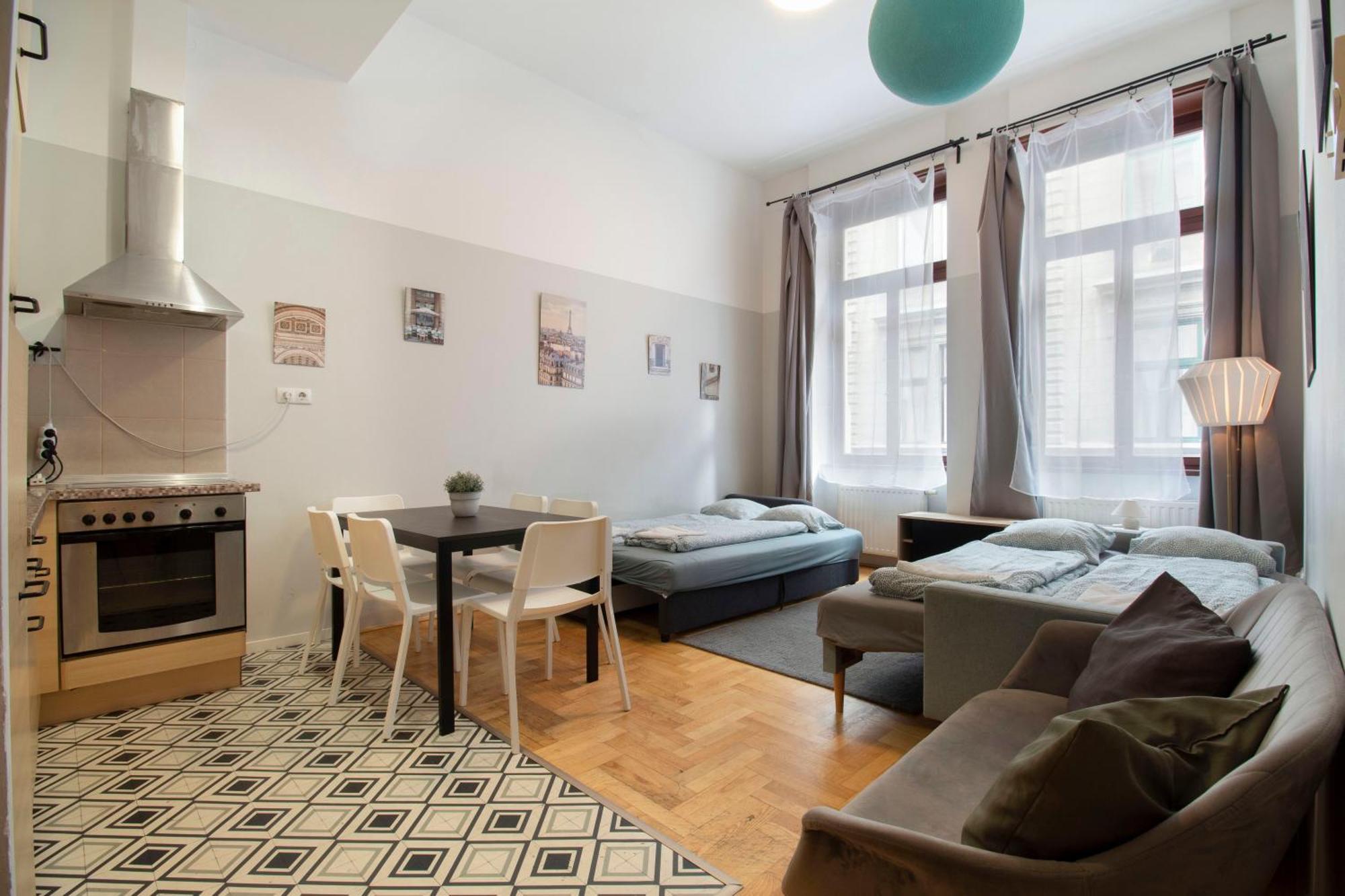 Apartamento 2 Bedroom Inside Gozsdu Passage Budapest