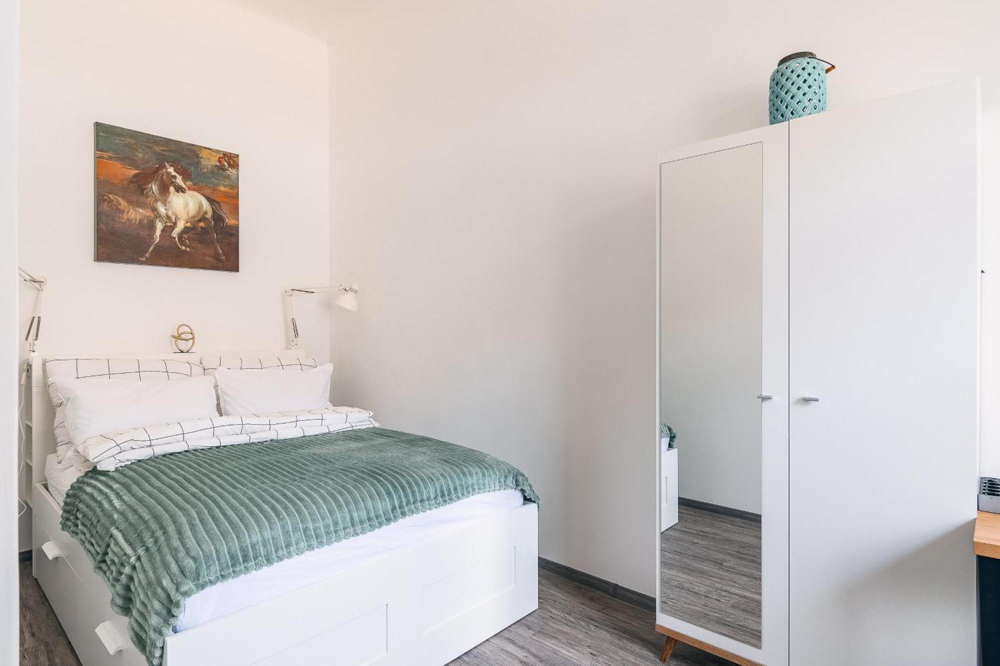 Hero's Haven Apartment
