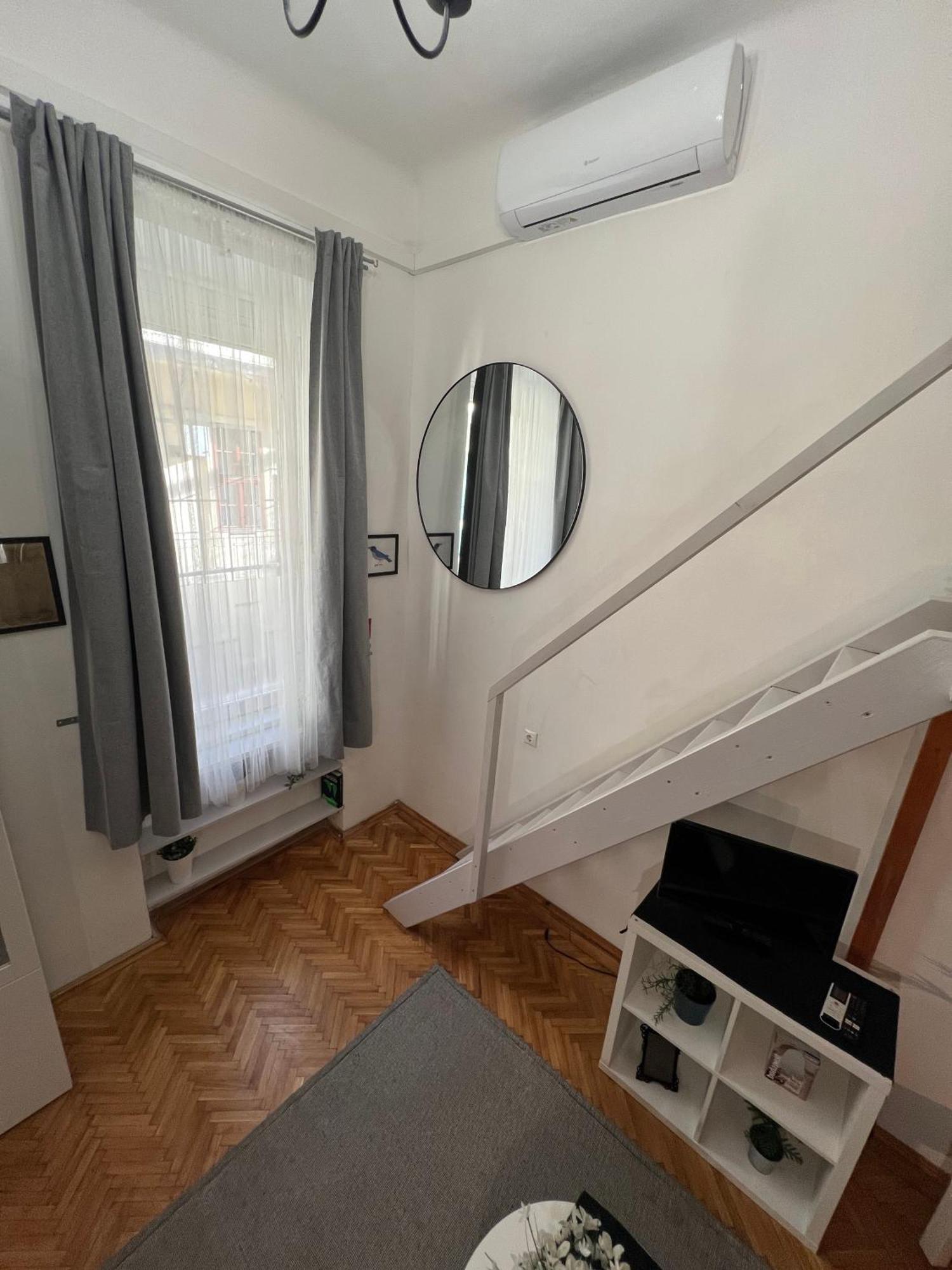Lovely Little Loft In The Heart Of * Budapest