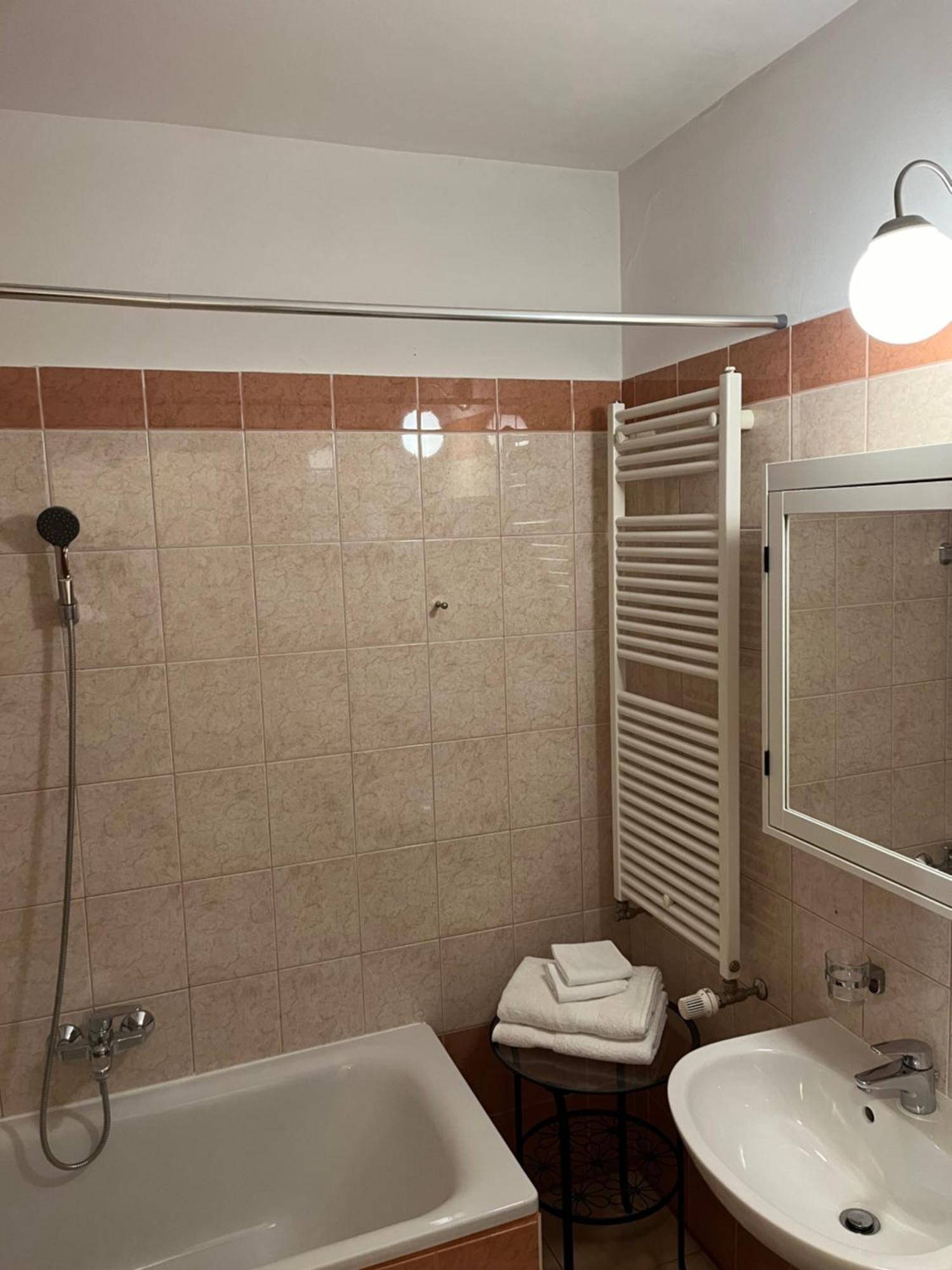 Ic Comfort 2 Bedrooms Garage Option