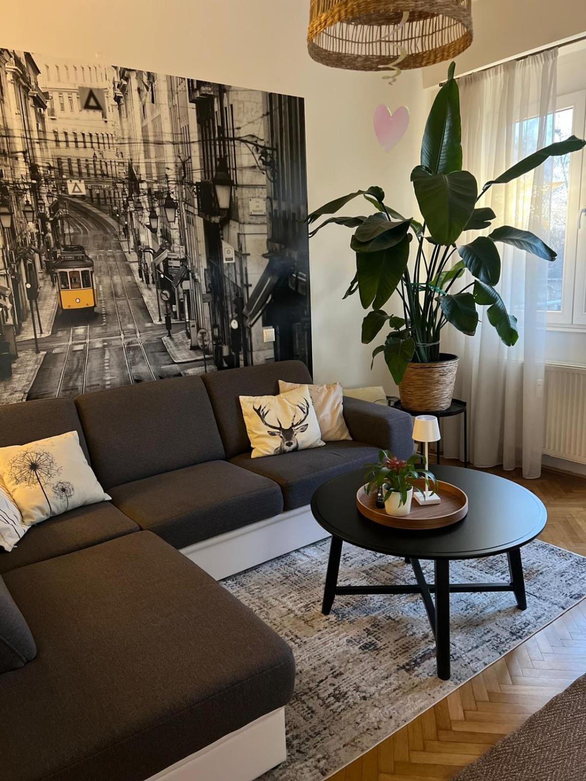 Apartment West