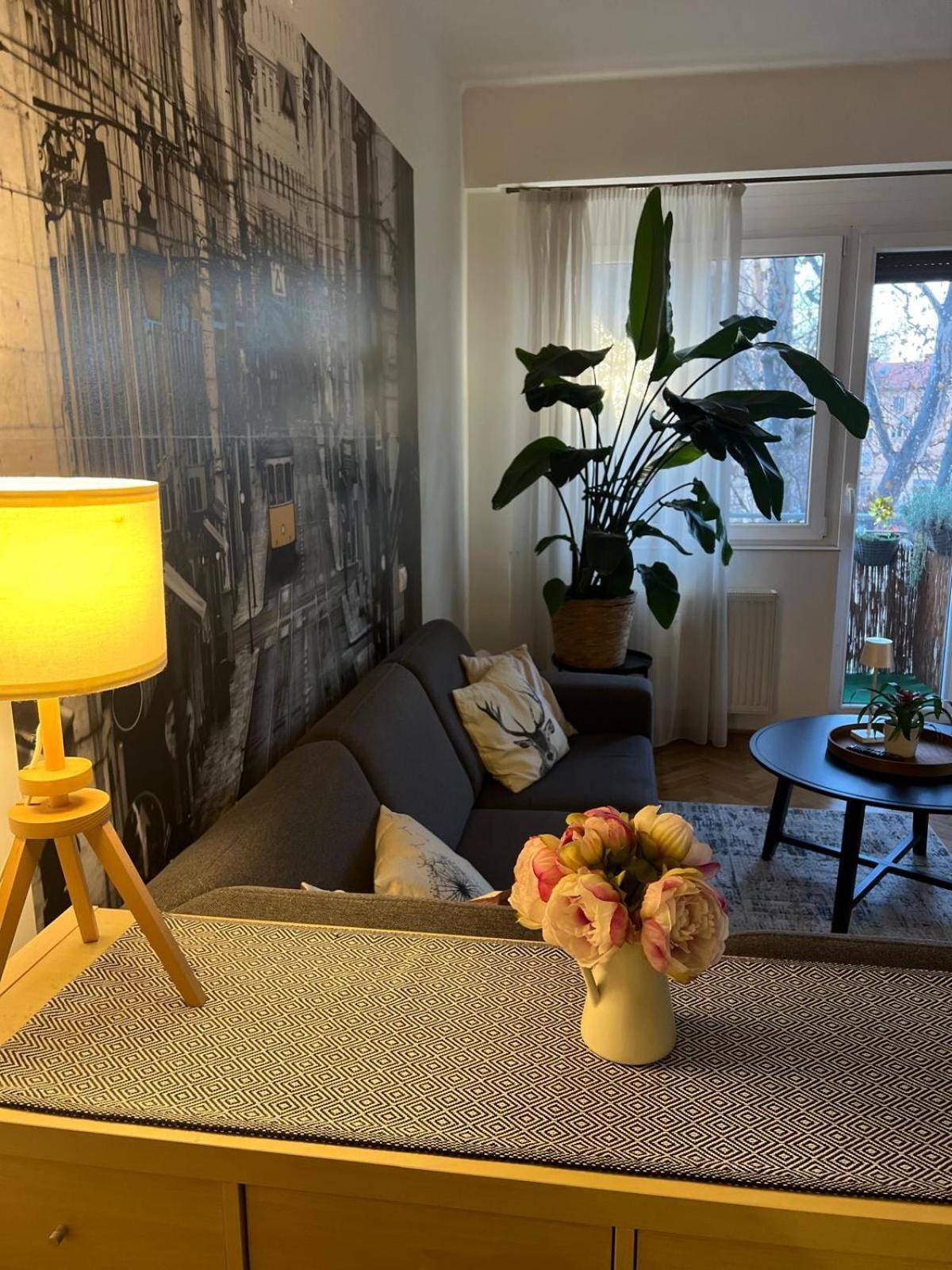 West Apartment *