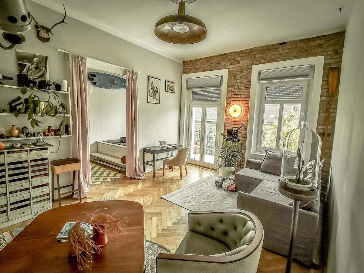 Surflat * Budapest