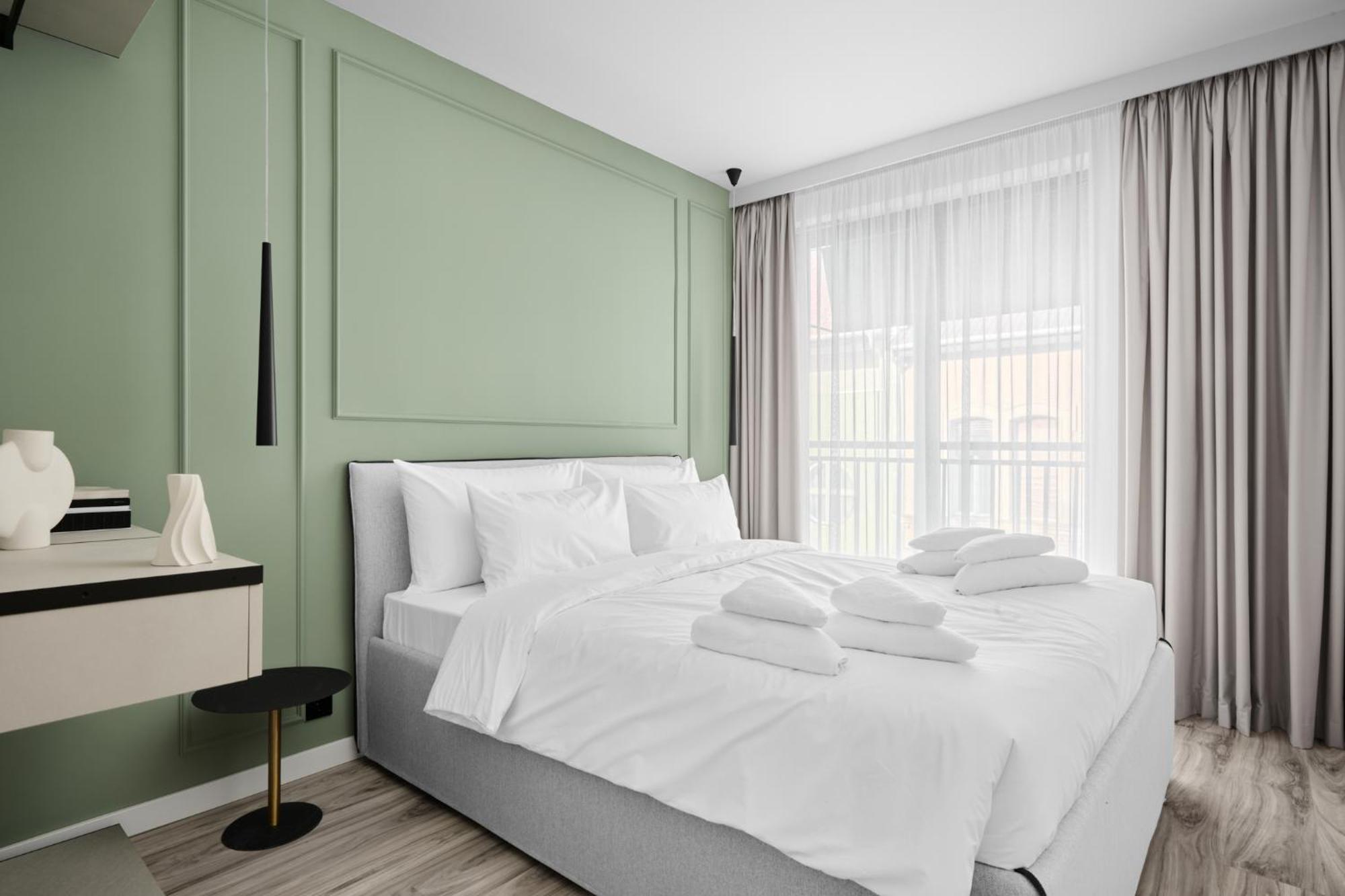 Collect Aparthotel