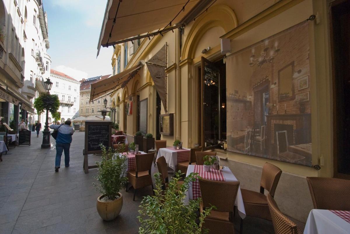 Lovely In The Heart Of Downtown Budapest
