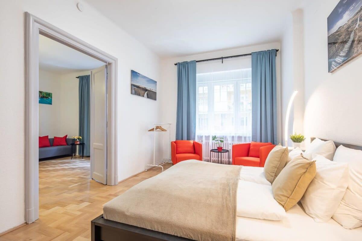 Apartman Large And Comfy