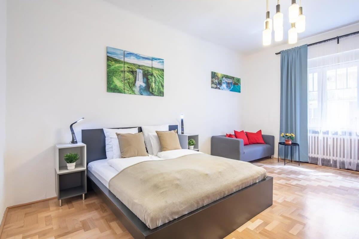 Large And Comfy * Budapest