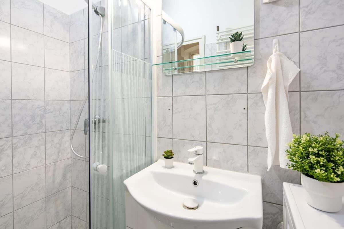 - Comfy - Relaxing Sleep Apartment Budapest