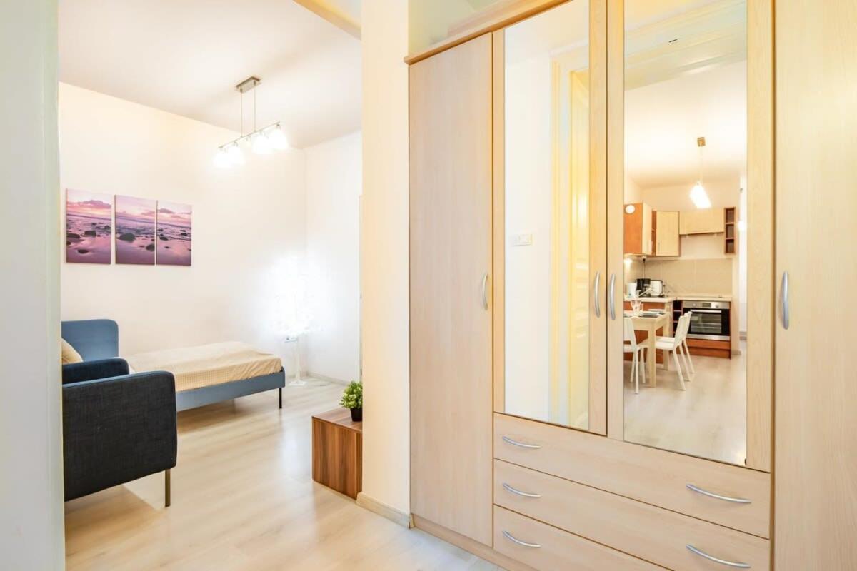 Apartment At Good Location Budapest