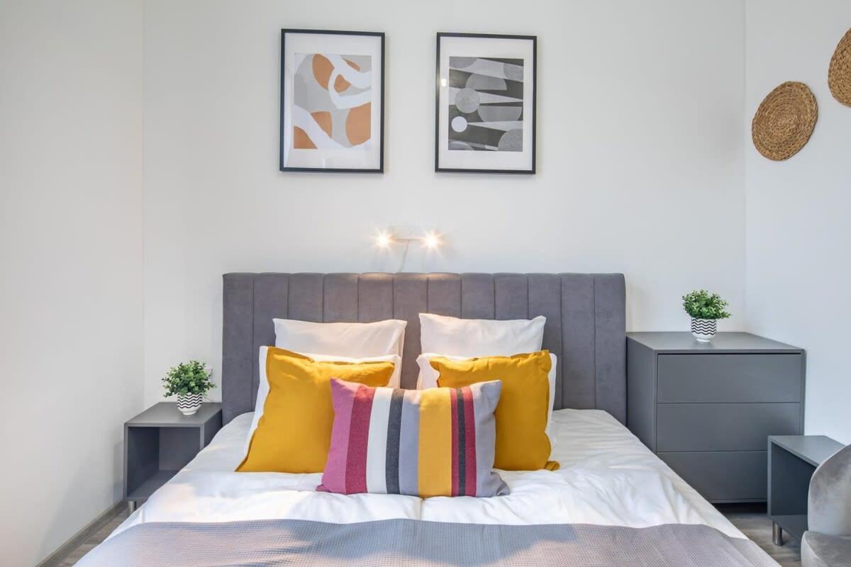 Ultra New Apartment