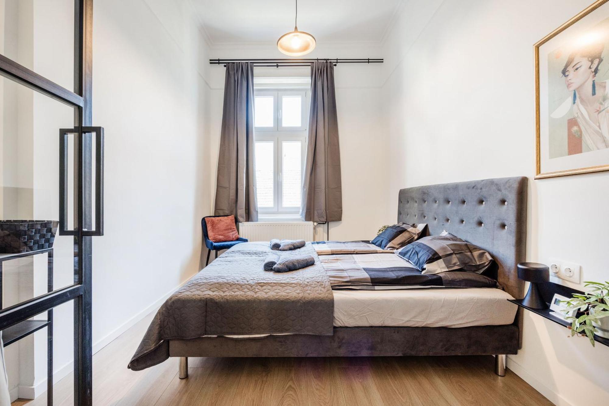 Downtown Comfort - Work, Relax, Explore Appartamento