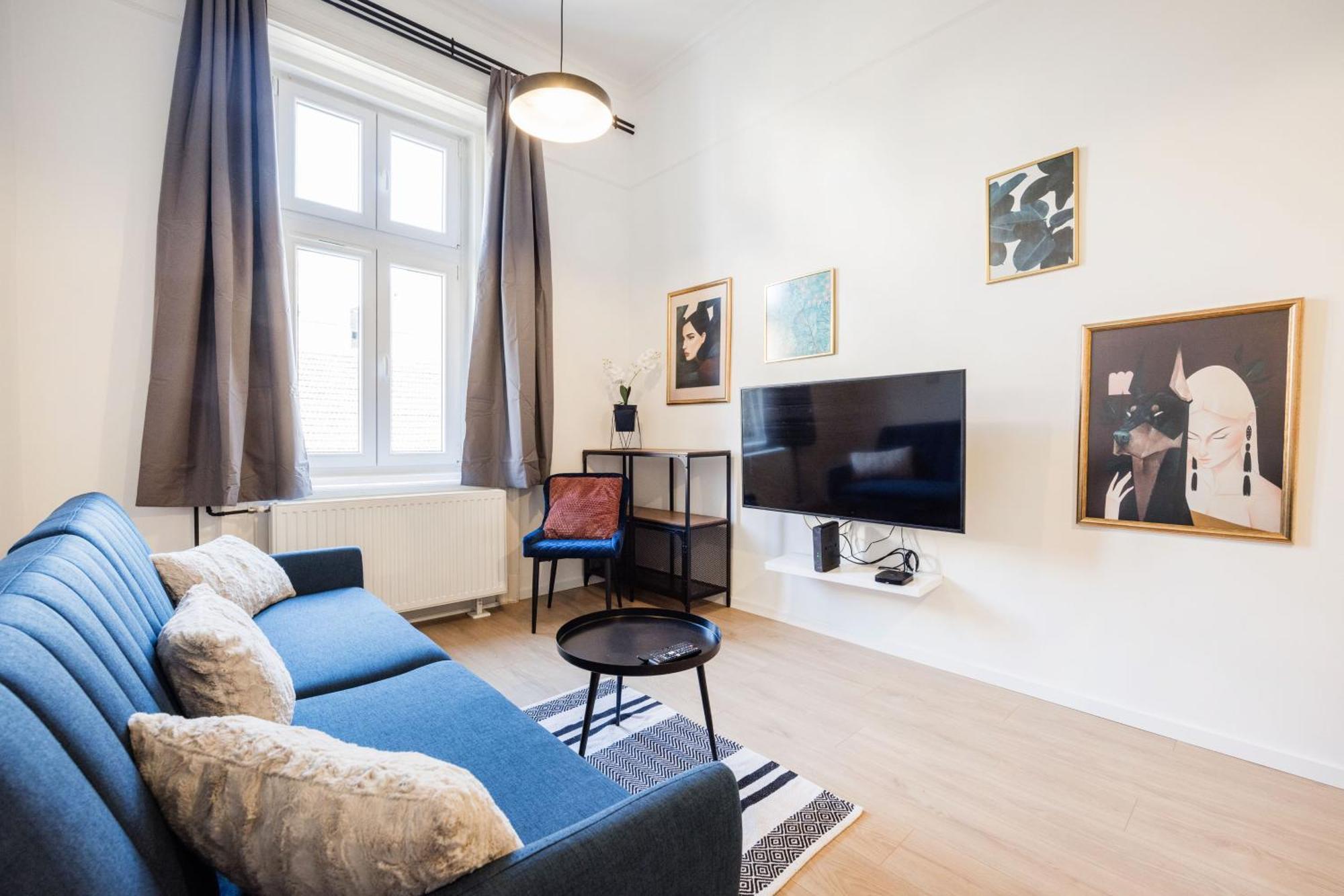 Downtown Comfort - Work, Relax, Explore Appartamento *