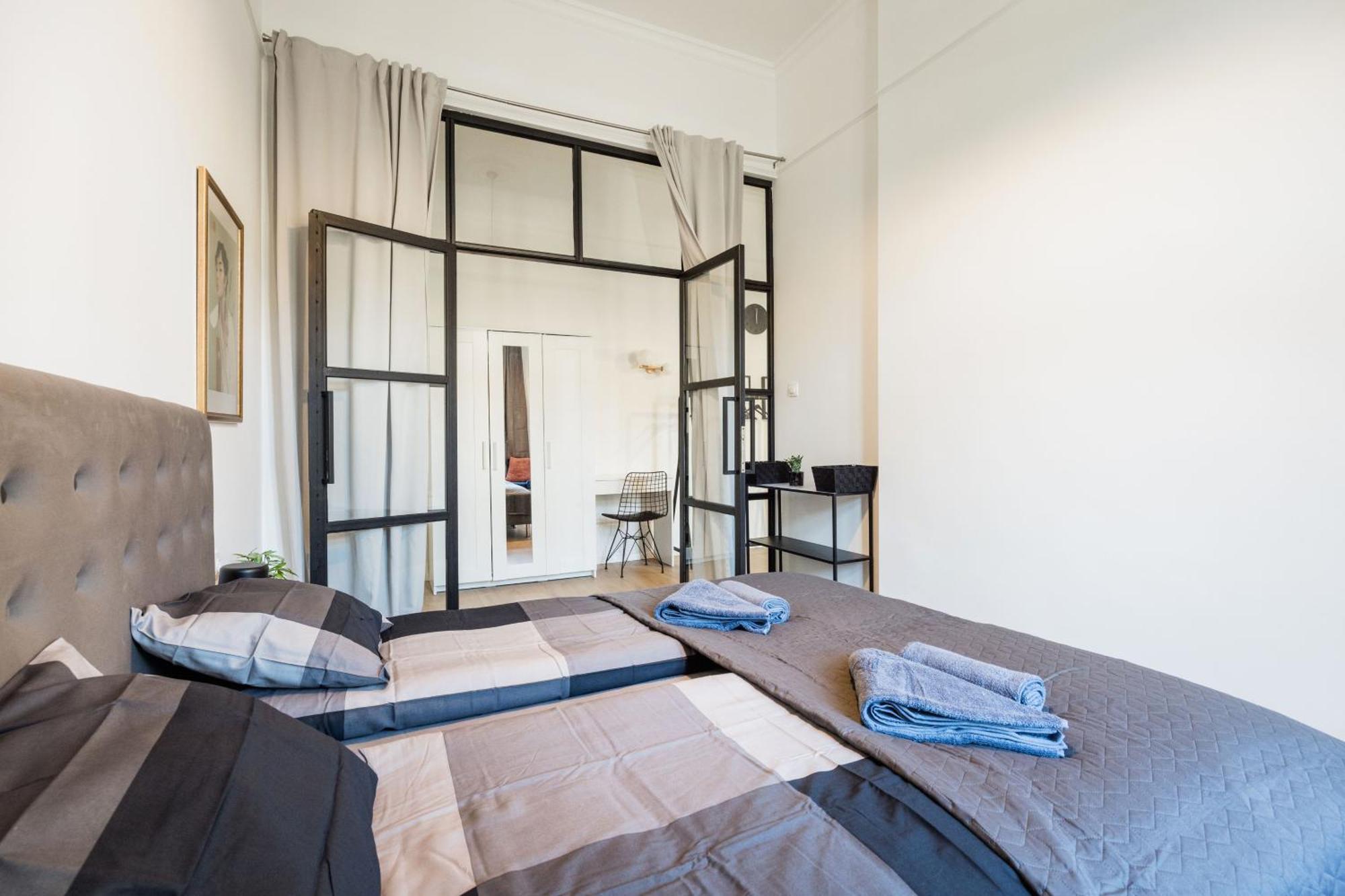 Downtown Comfort - Work, Relax, Explore * Budapest