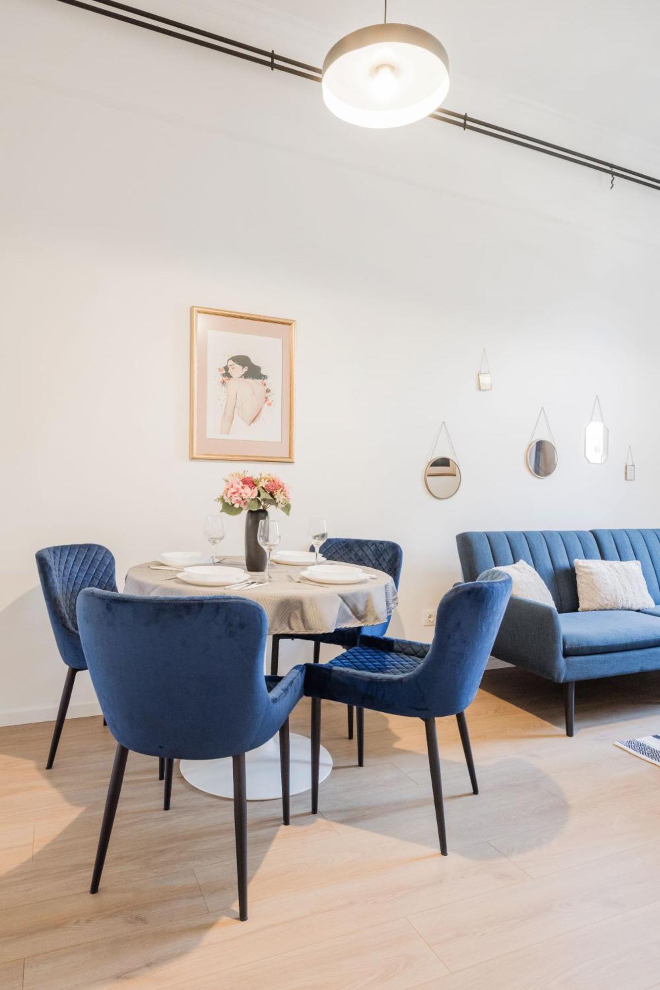 Downtown Comfort - Work, Relax, Explore Apartmán