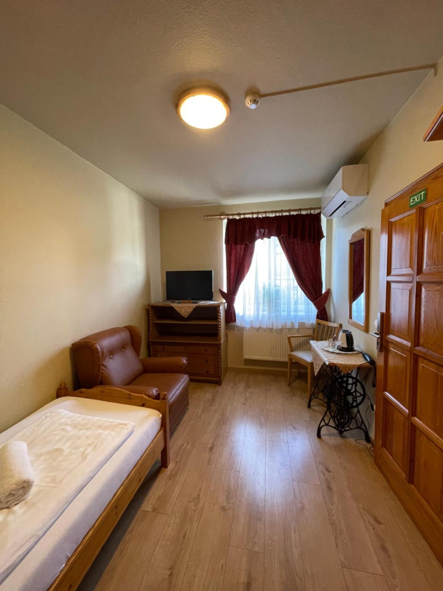 Hotel Karin 3*