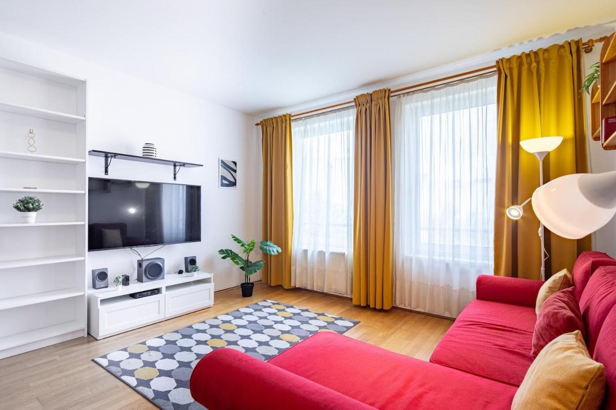 Sunny Apartment