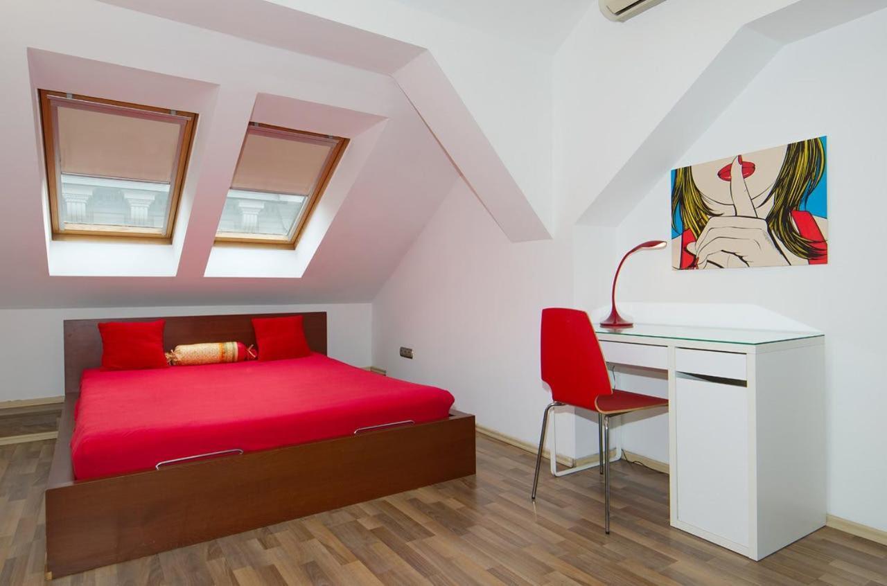 Charm In Budapest's Bustling 6th District Apartment Budapest