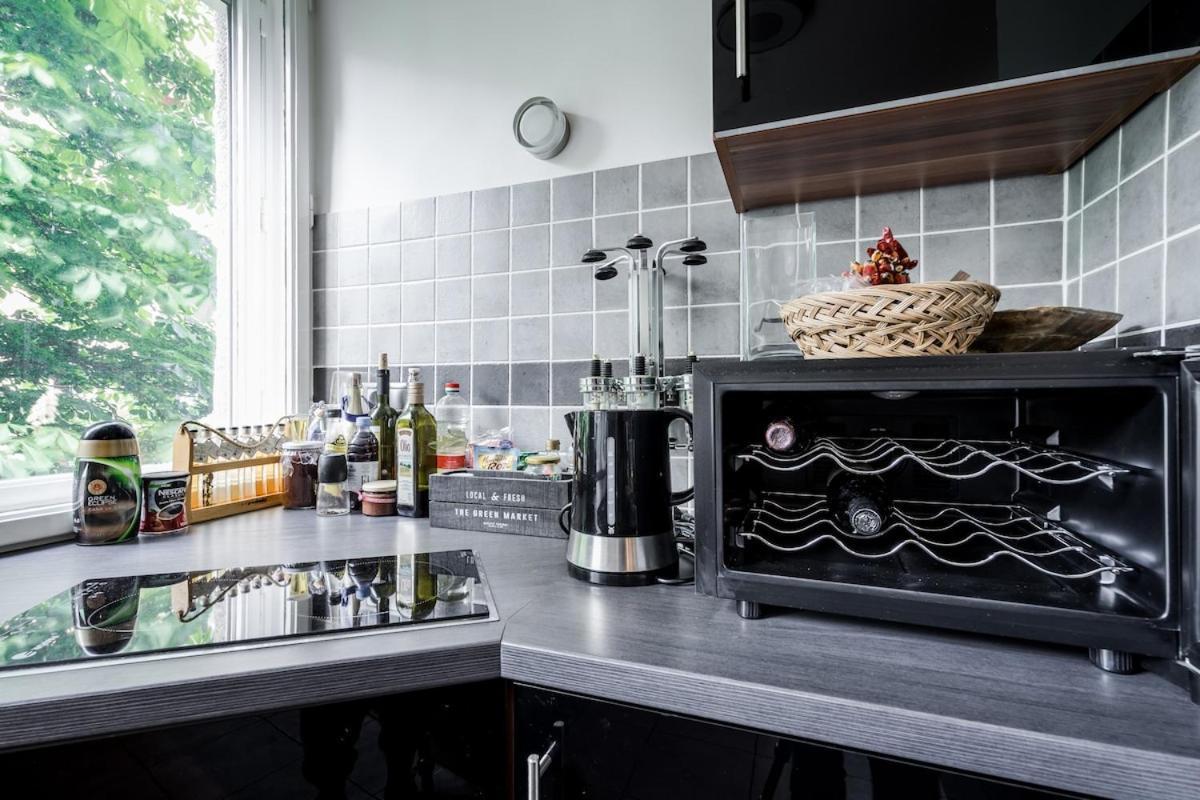 Basilica Downtown Near Deak Ferenc Ter & Andrassy Appartement *