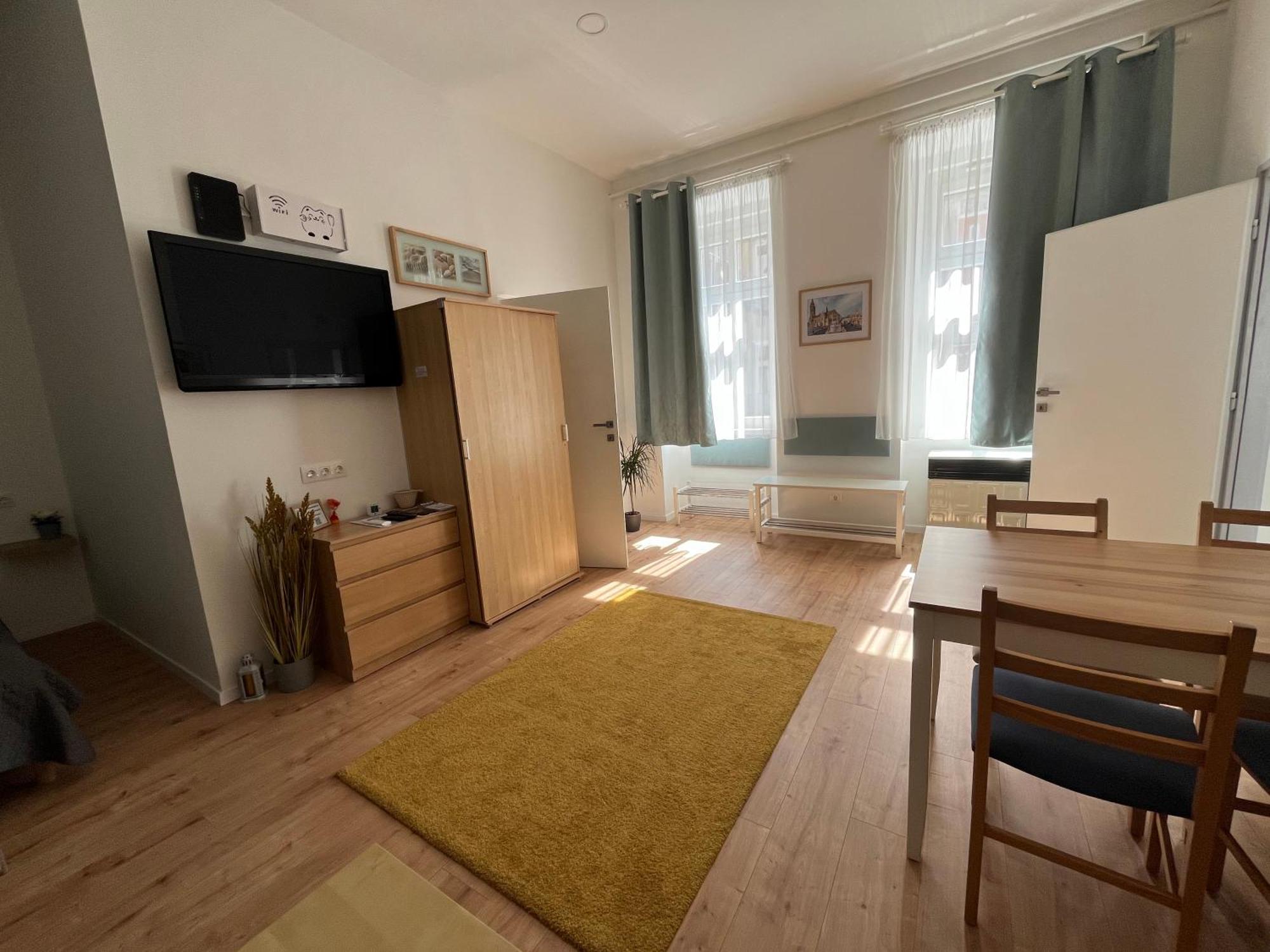 Centerpoint R7 Apartamento *