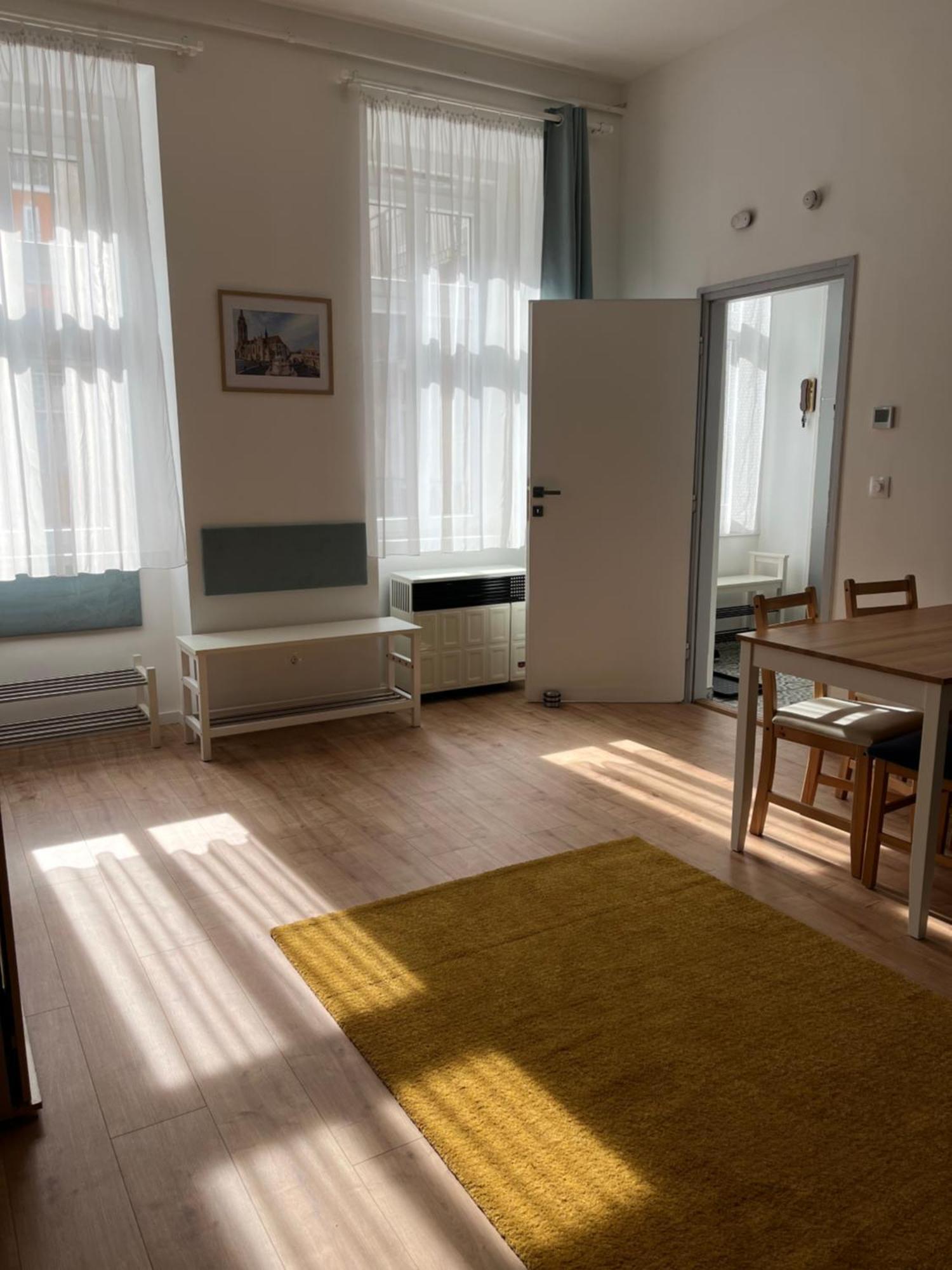 Apartamento Centerpoint R7 *