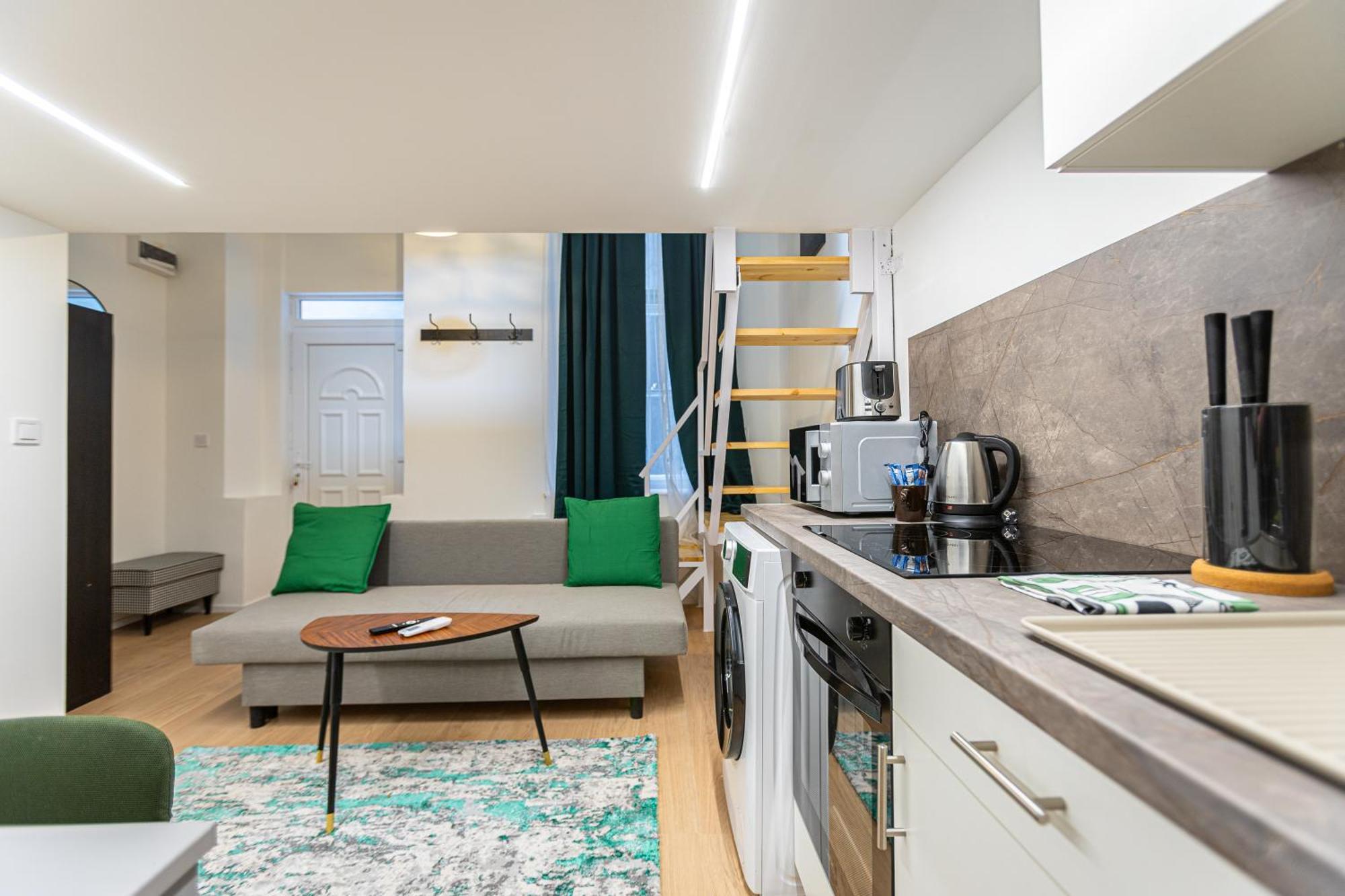 Cute Gallery Flat In Budapest, Summer Appartamento Budapest