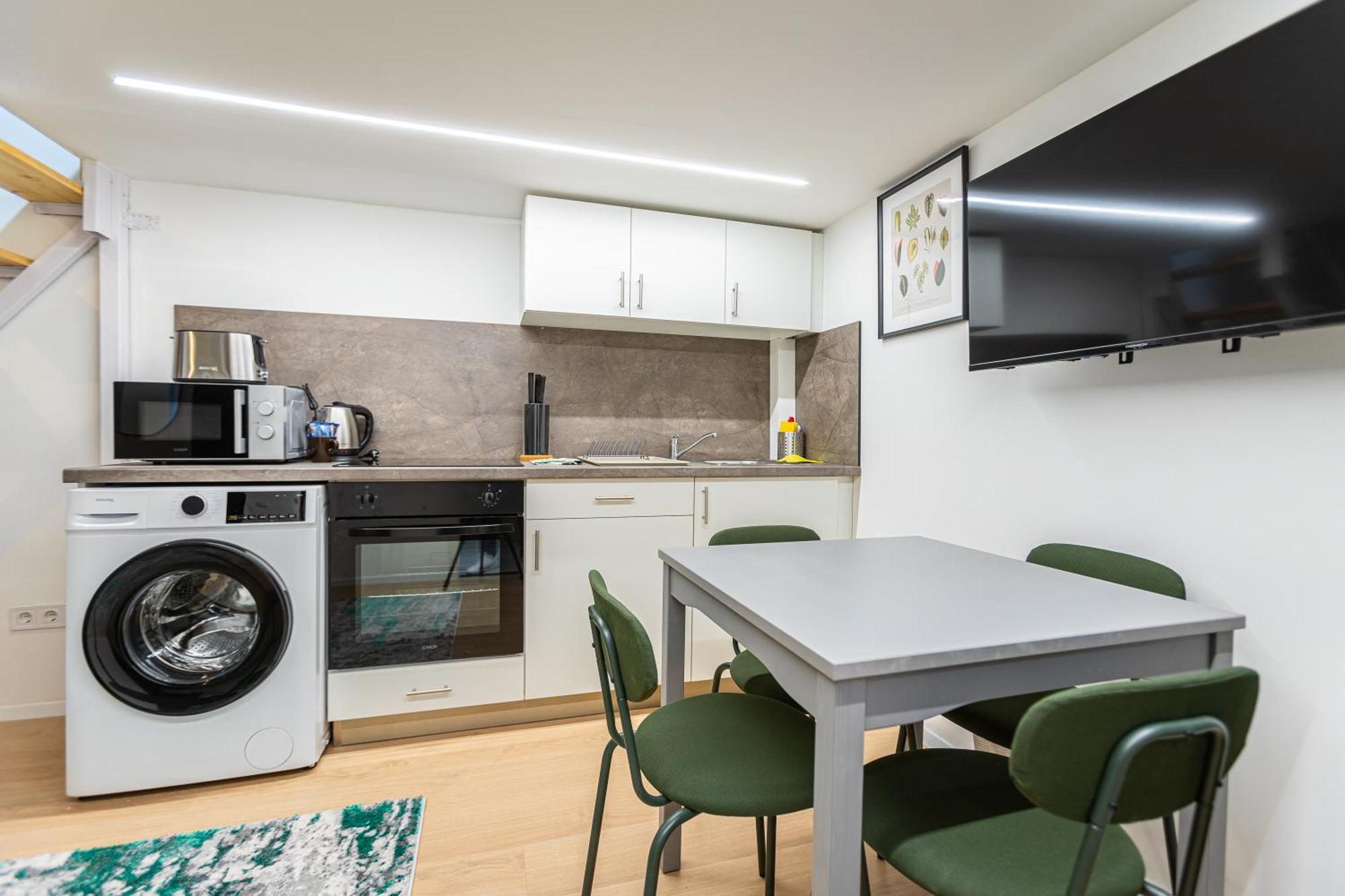 Cute Gallery Flat In Budapest, Summer Appartamento *