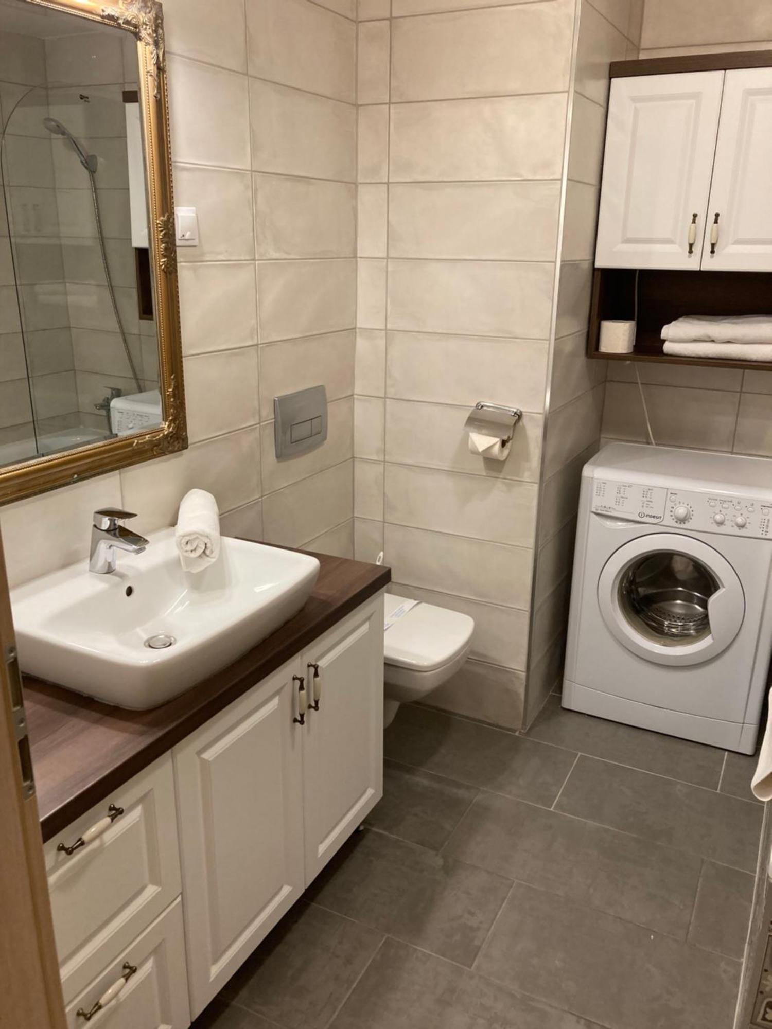 Guest house Swu Broadway 4*