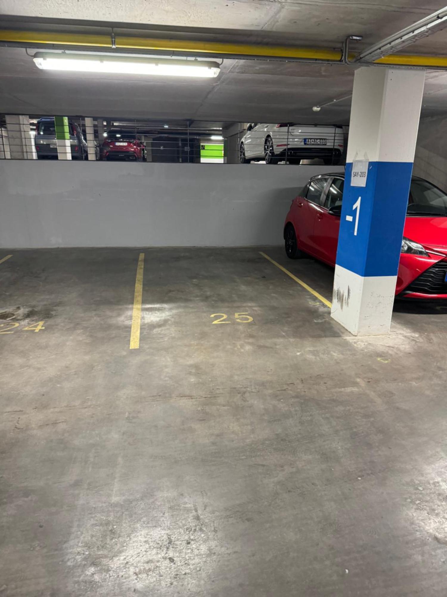 Kiraly 44 Luxury With Free Parking Lägenhet Budapest
