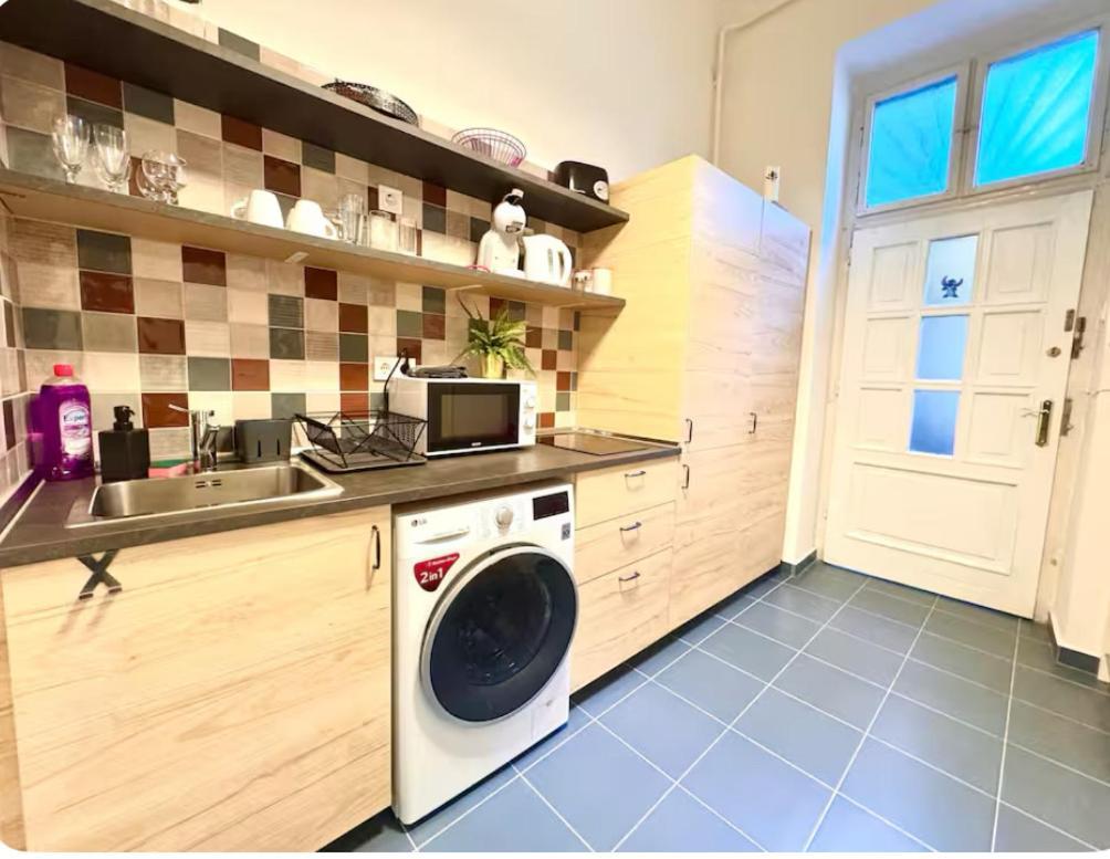 Almassy Residence-modern Apartman Budapest