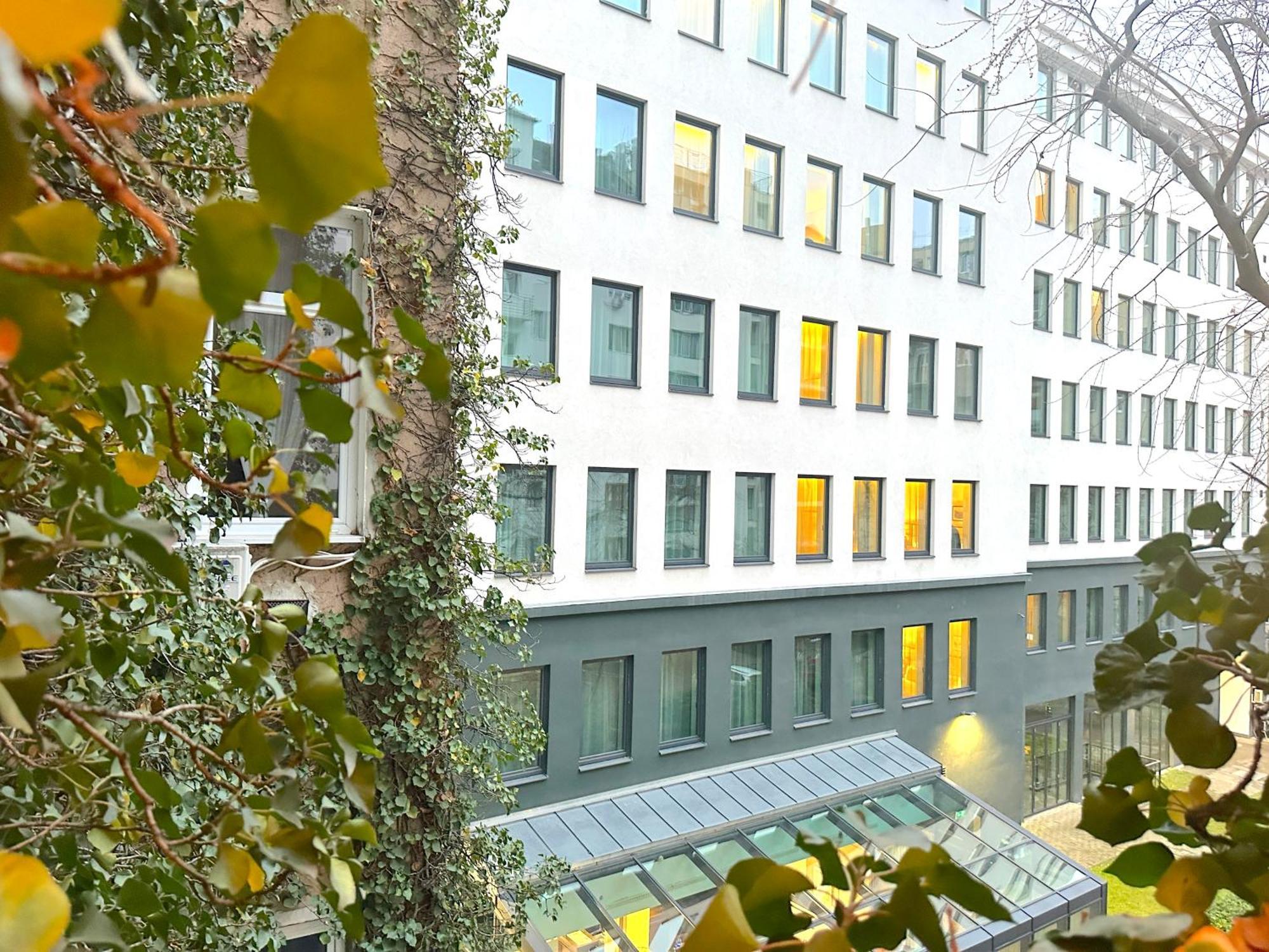 Heart Of The Cozy Corner With Free Parking & Ac Appartement *