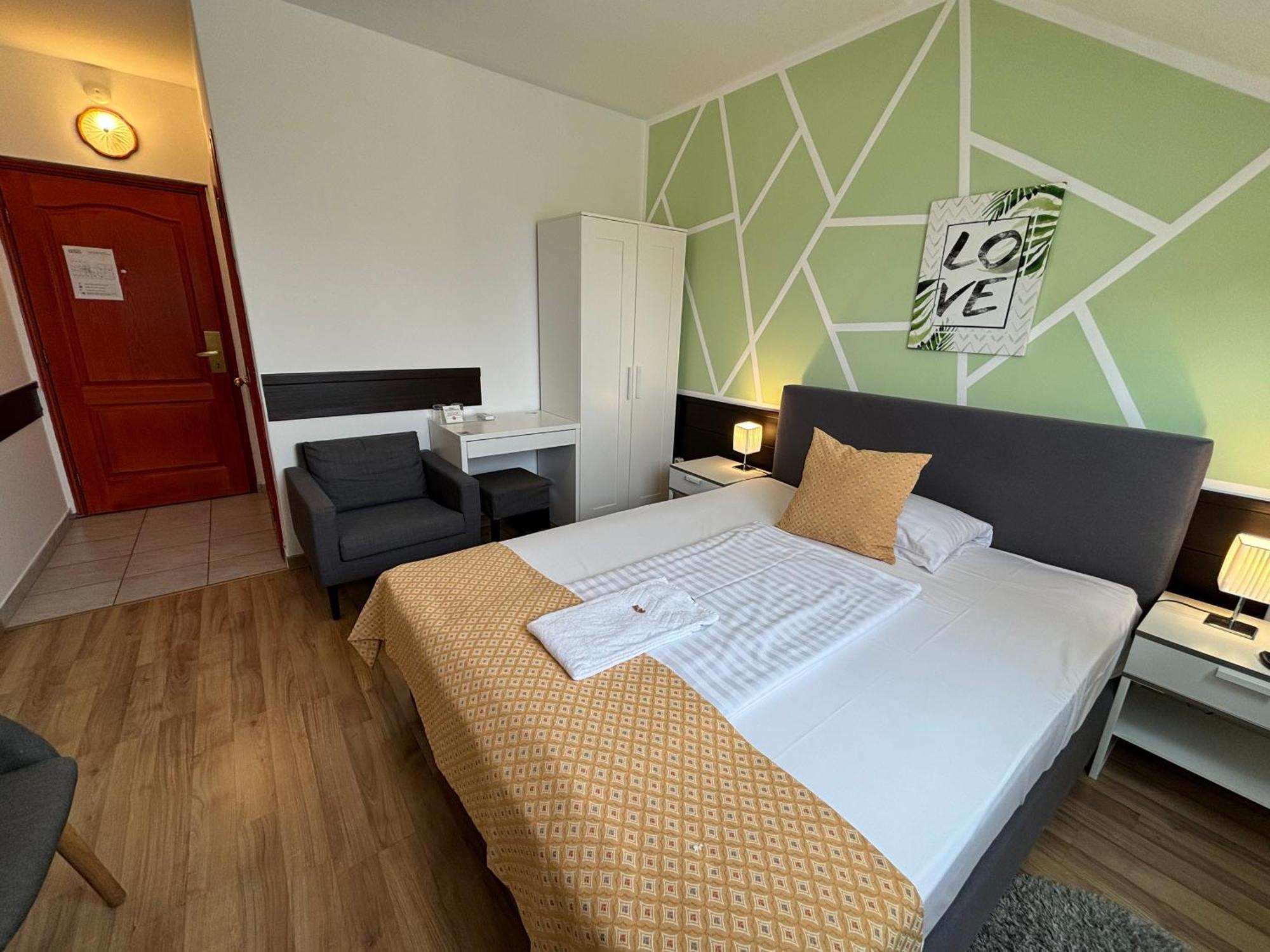 Gloria Center Hotell