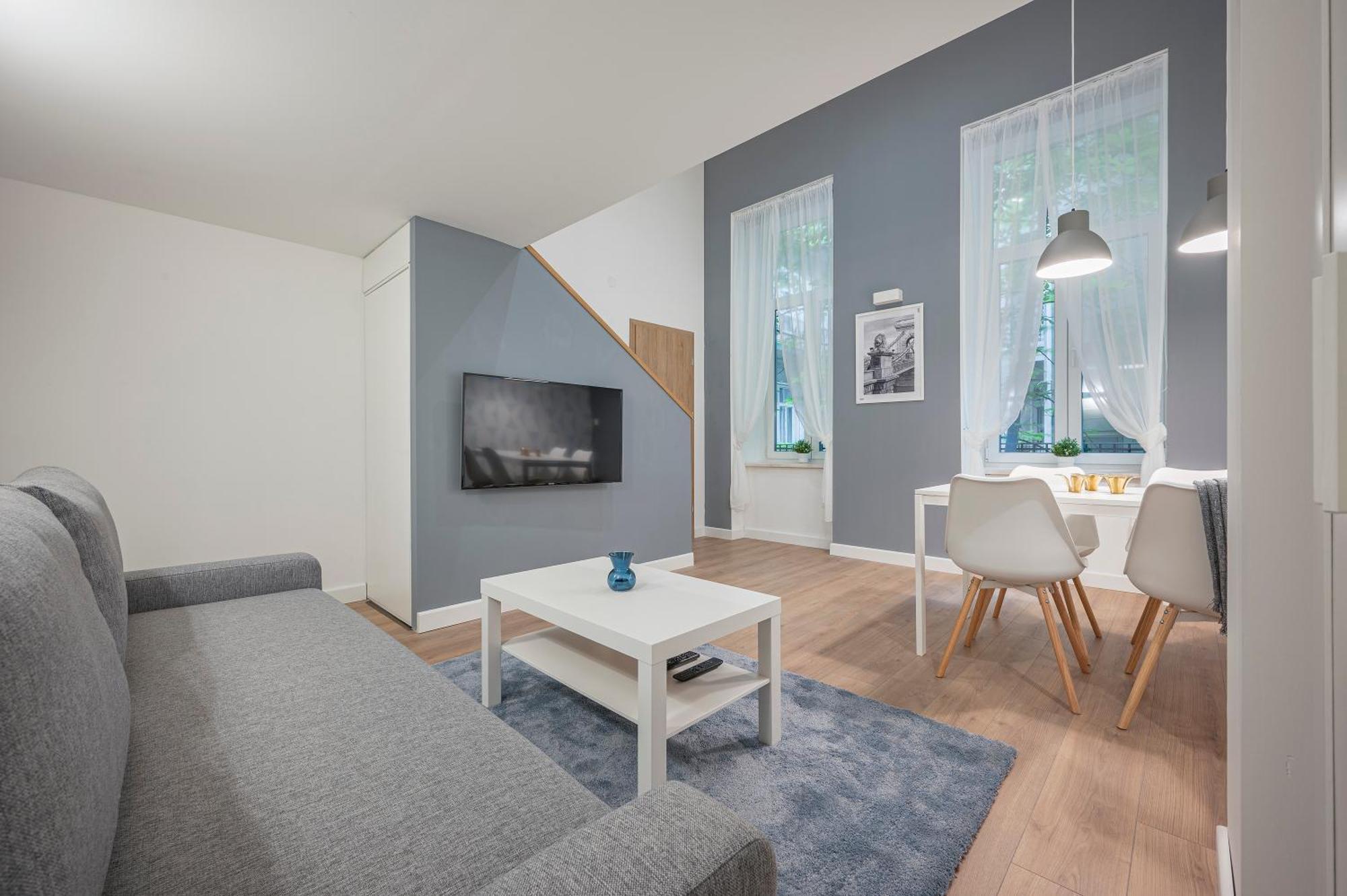 Appartement Two At Theatre