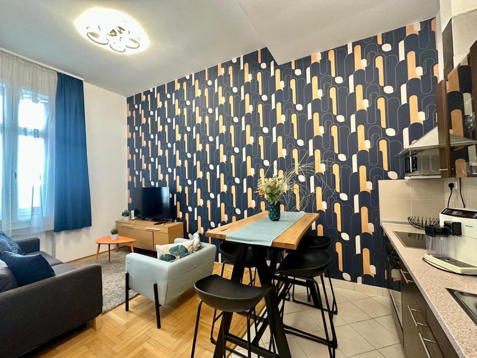 Design By Chivi In Gozsdu #freeparking Appartamento Budapest