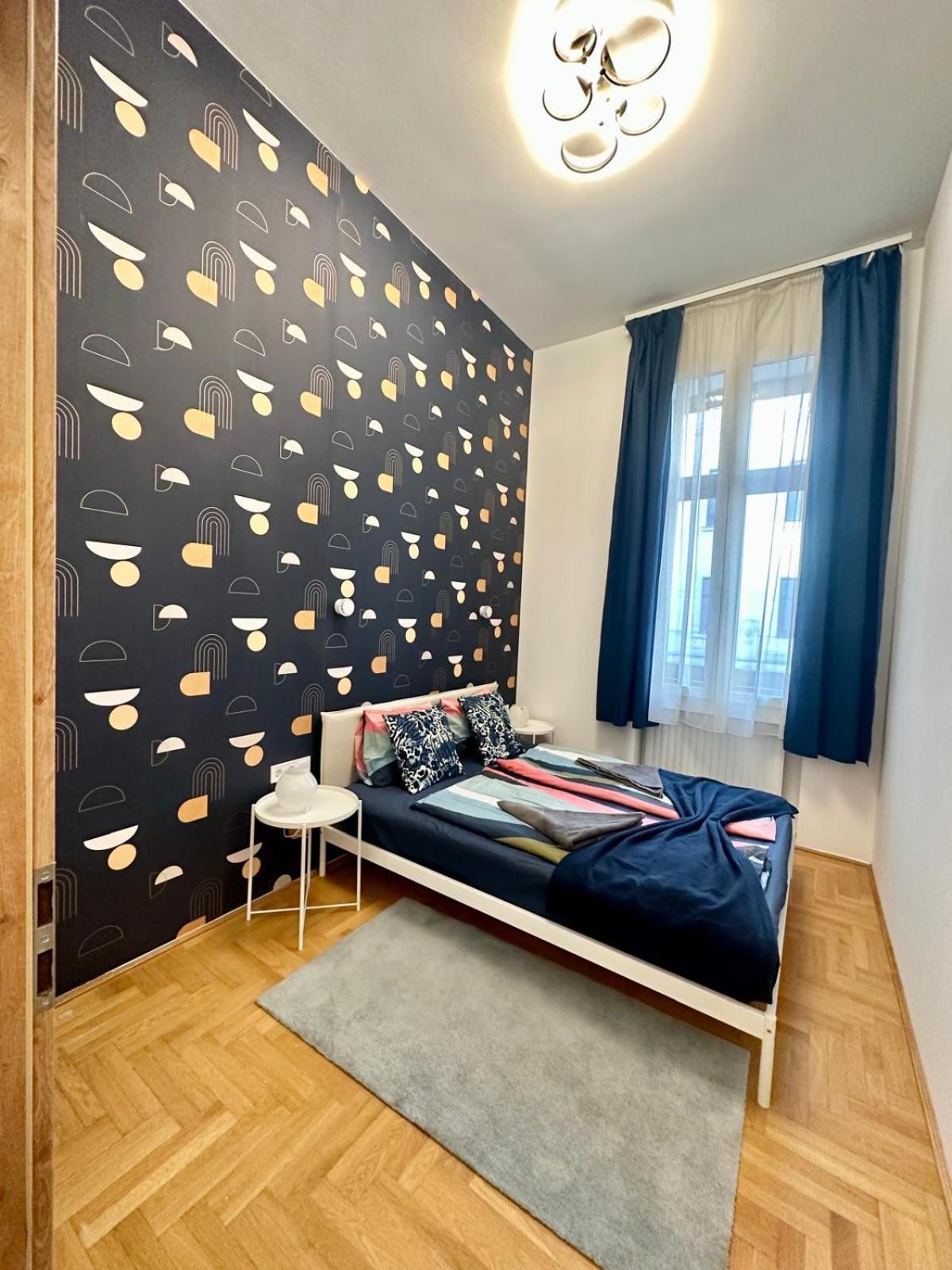 Design By Chivi In Gozsdu #freeparking * Budapest