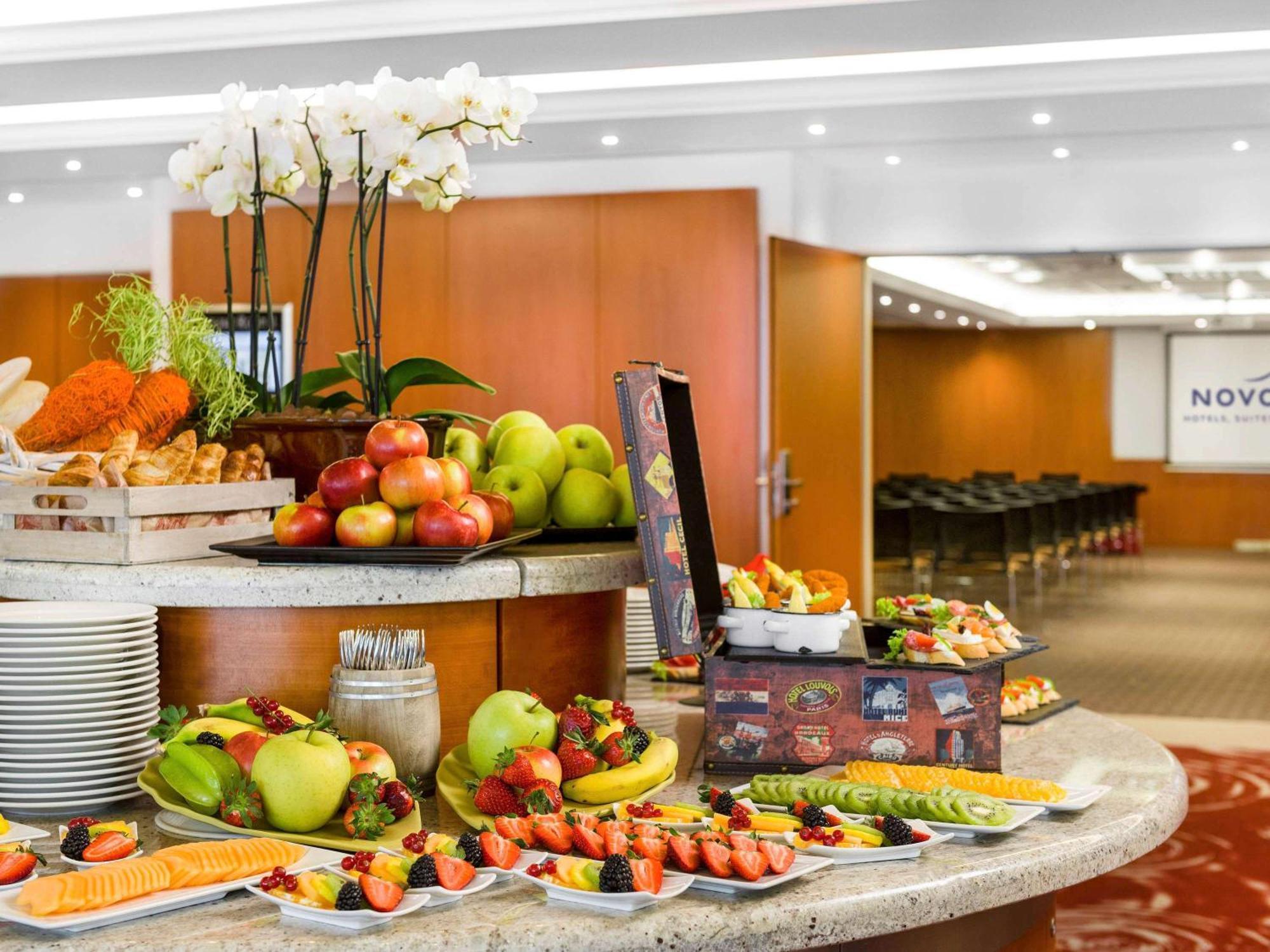 Novotel Centrum Hotel 4*