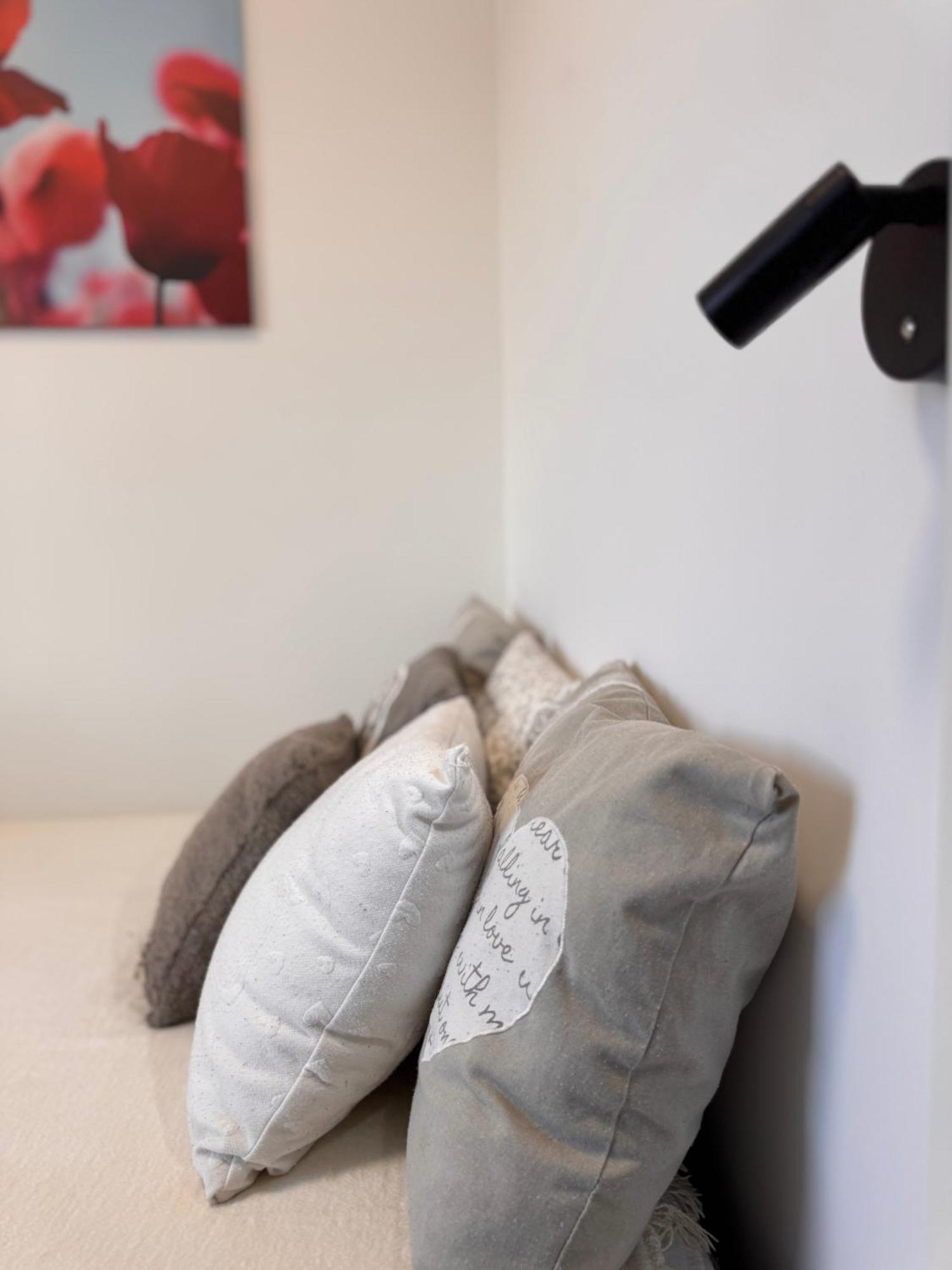 Citylink Nest - Free Garage & Metro Access Appartamento