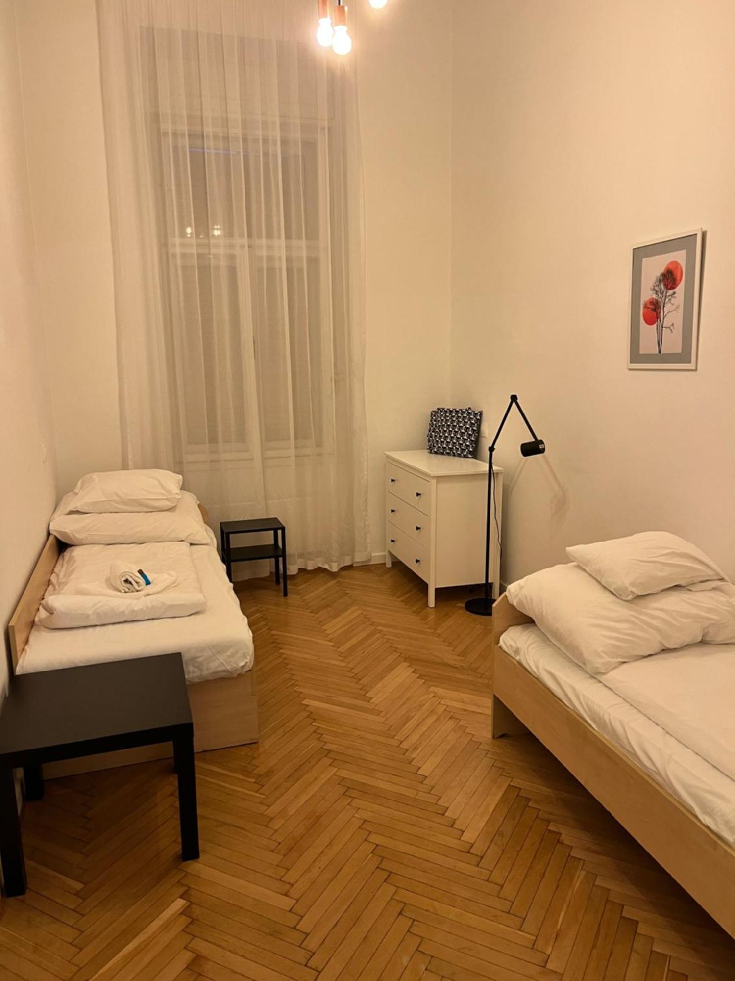 Modern 3br Free Parking Prime Location *