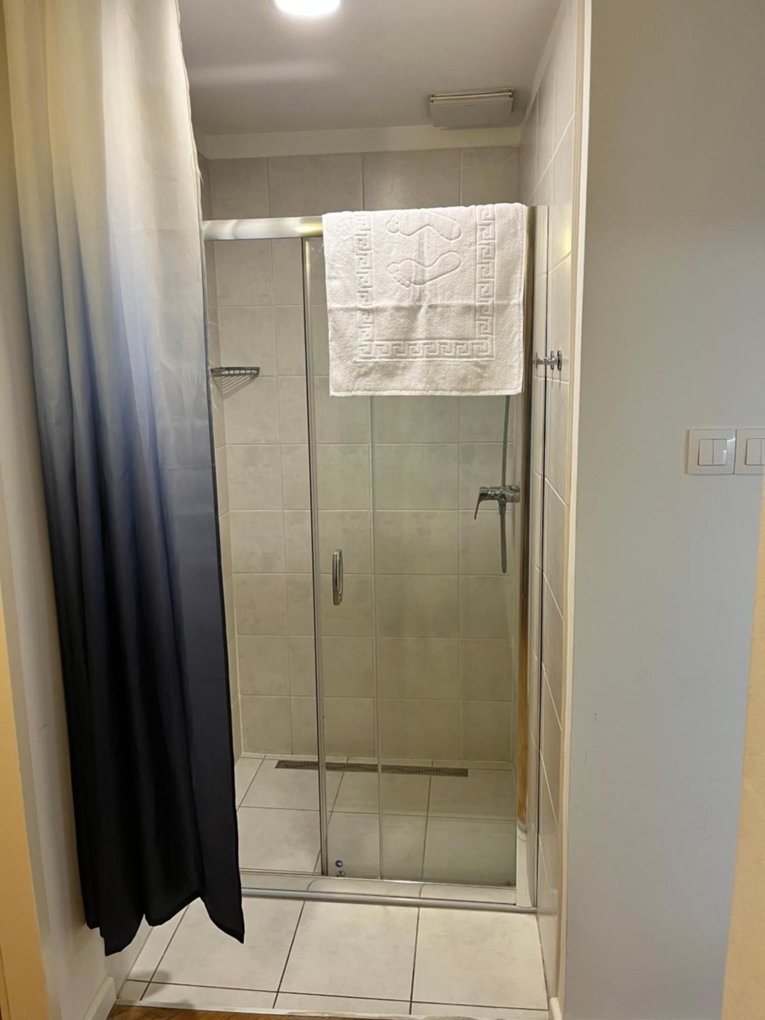Modern 3br Free Parking Prime Location Budapest