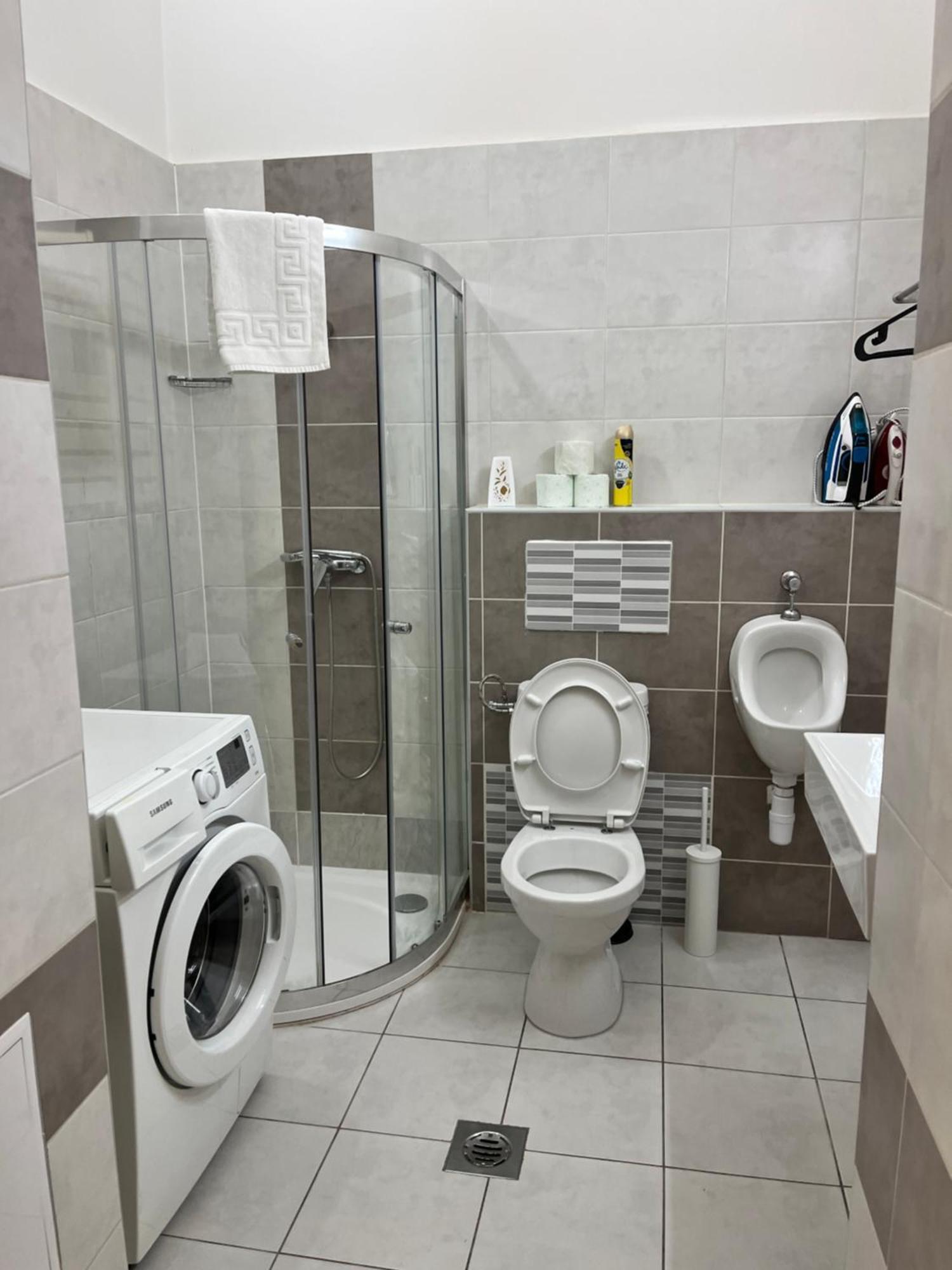 Modern 3br Free Parking Prime Location Apartamento *
