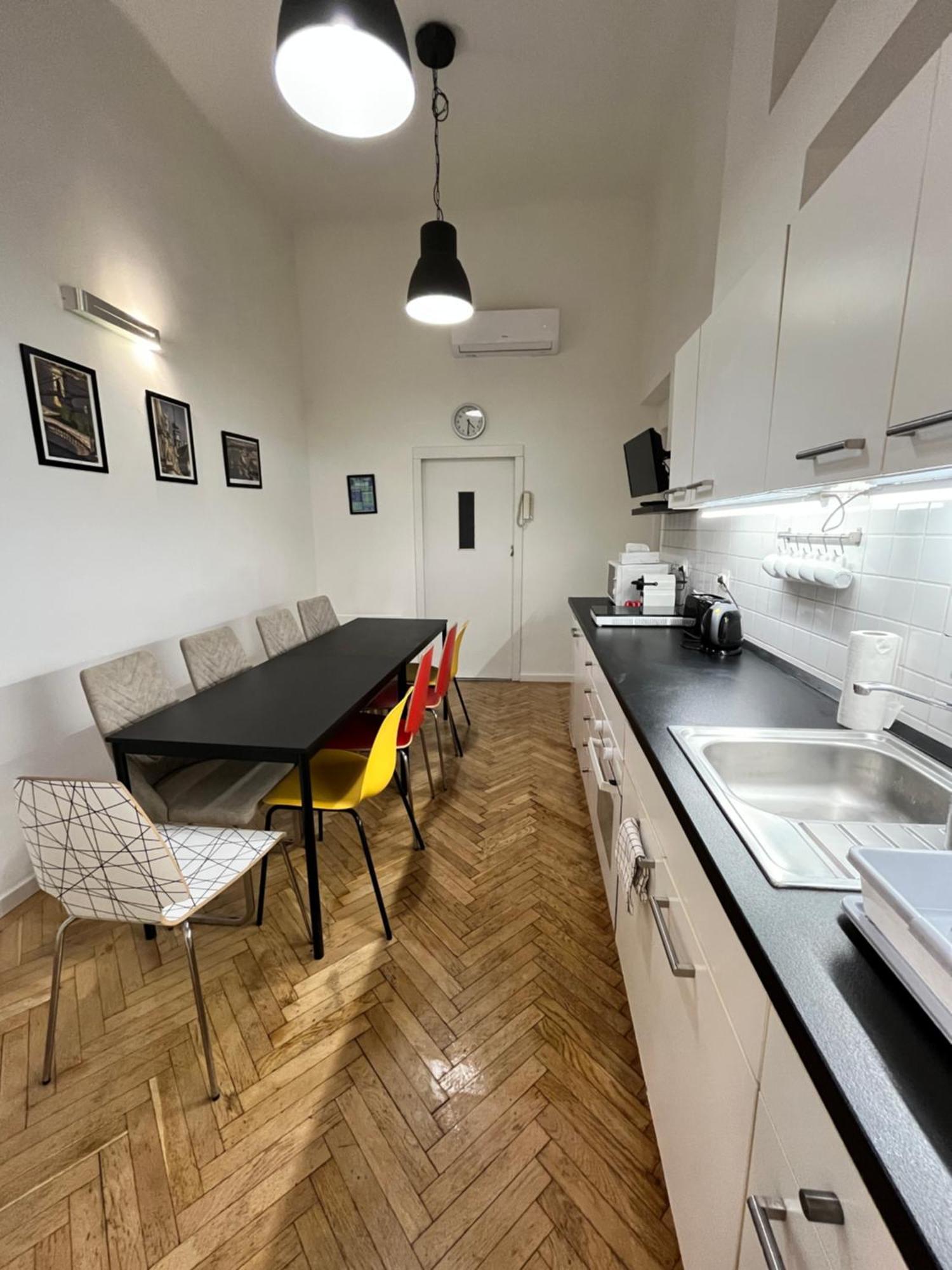 Modern 3br Free Parking Prime Location Apartamento