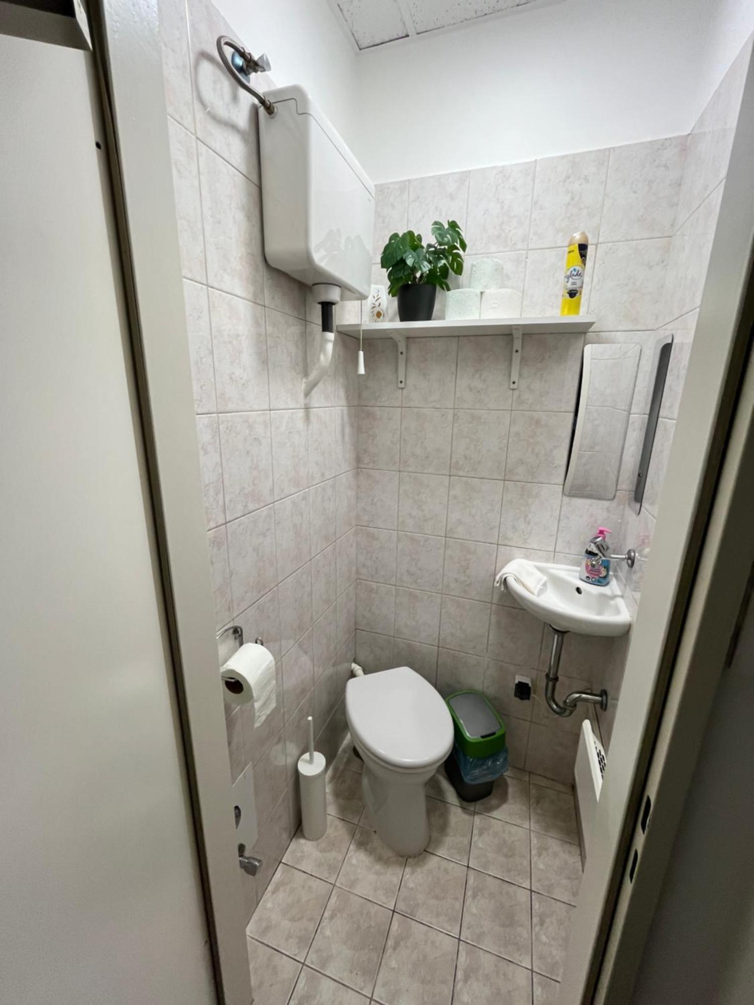 Modern 3br Free Parking Prime Location