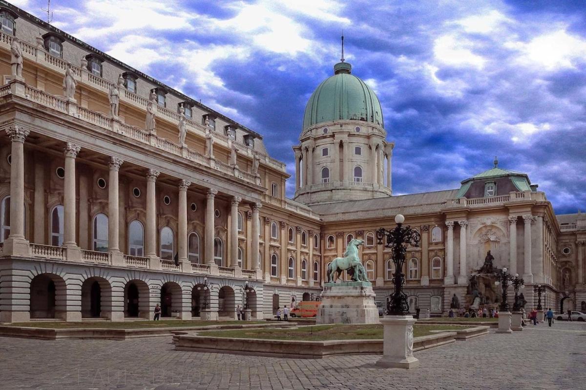 Keleti Hangulatu A Varnegyedben * Budapest